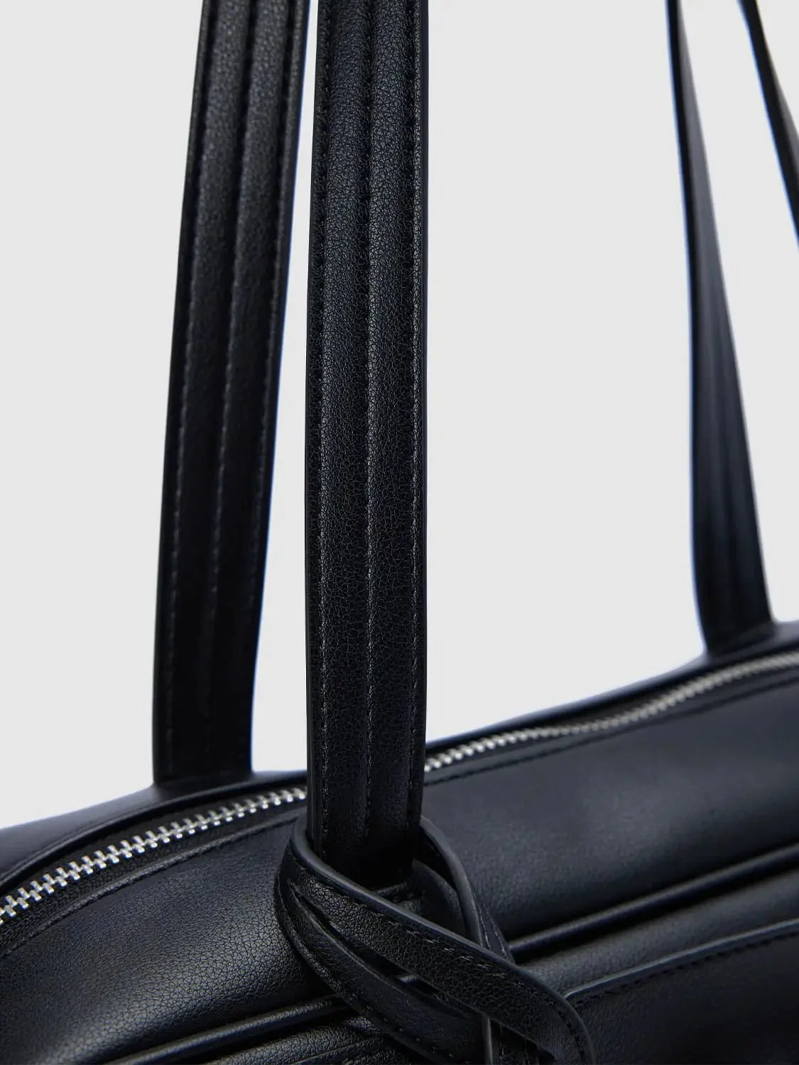 1722-shoulder-bags-6.webp Shoulder Bags