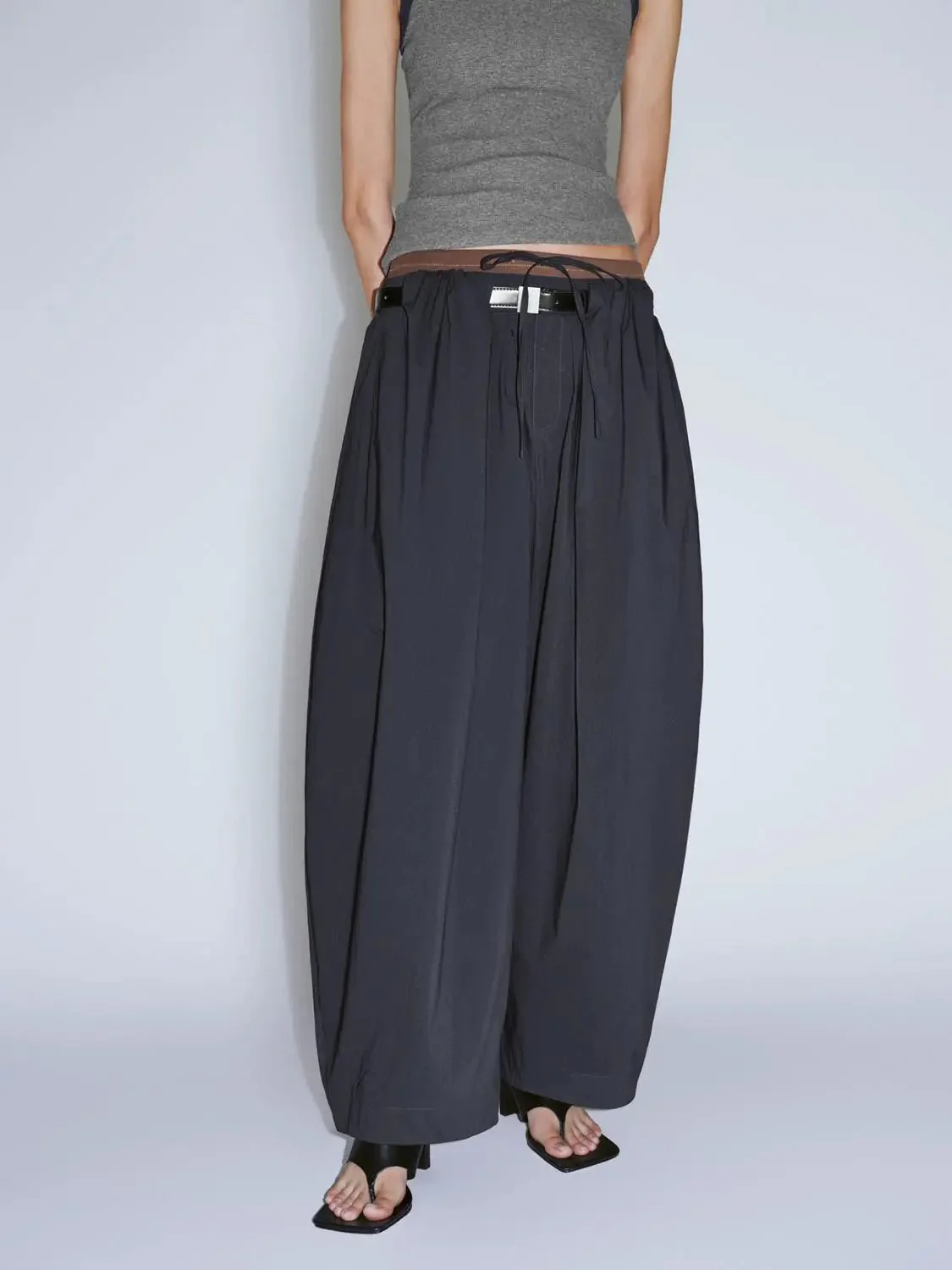 1723-barrel-pants-1.webp Barrel Pants