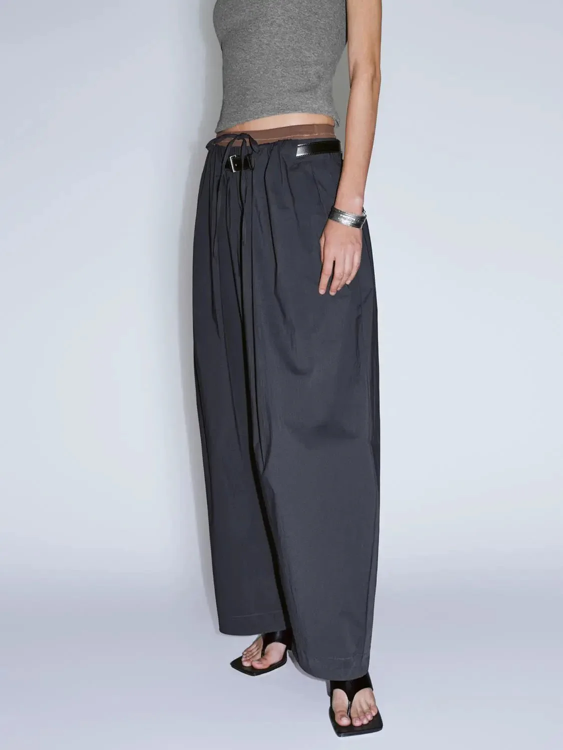 1723-barrel-pants-3.webp Barrel Pants