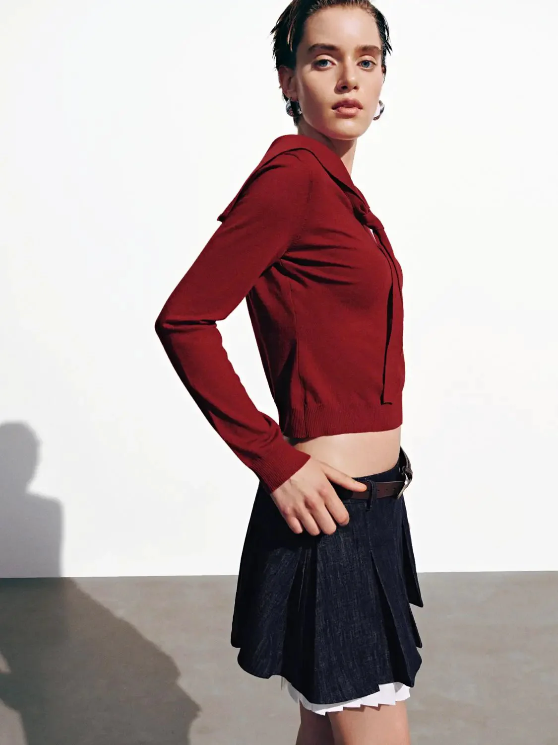 17302-elegant-tie-neck-knit-long-sleeve-ribbed-top-2.webp Elegant Tie-Neck Knit Long-Sleeve Ribbed Top