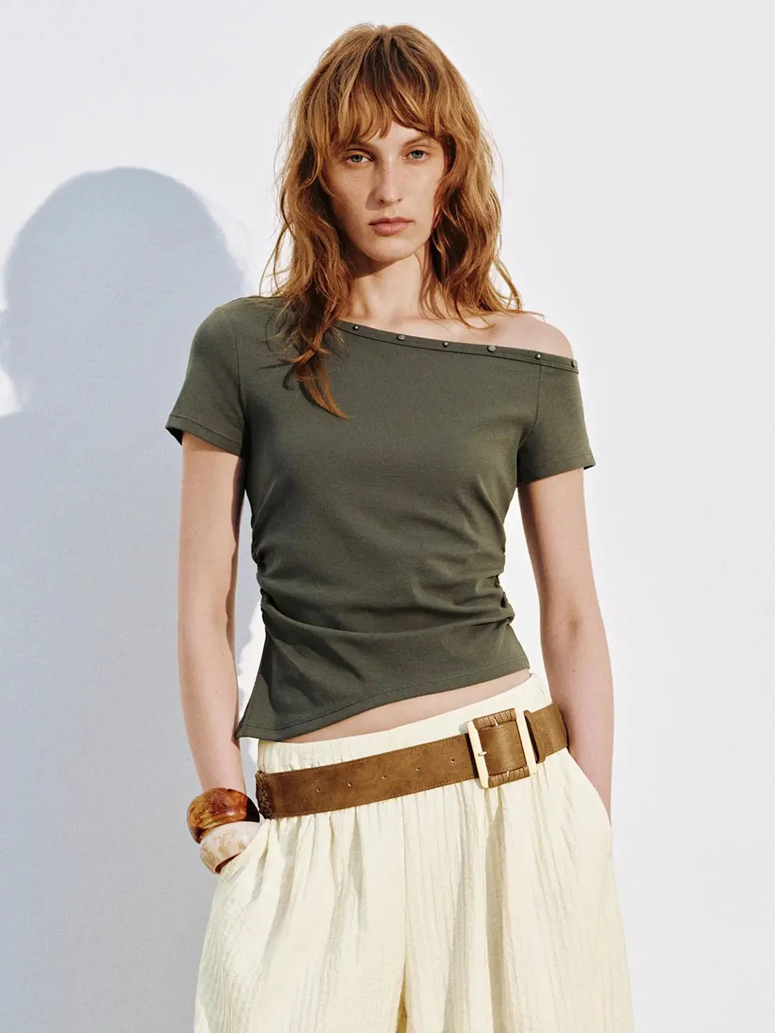 17318-cotton-blend-one-shoulder-ruched-t-shirts-9.webp Cotton Blend One Shoulder Ruched T Shirts