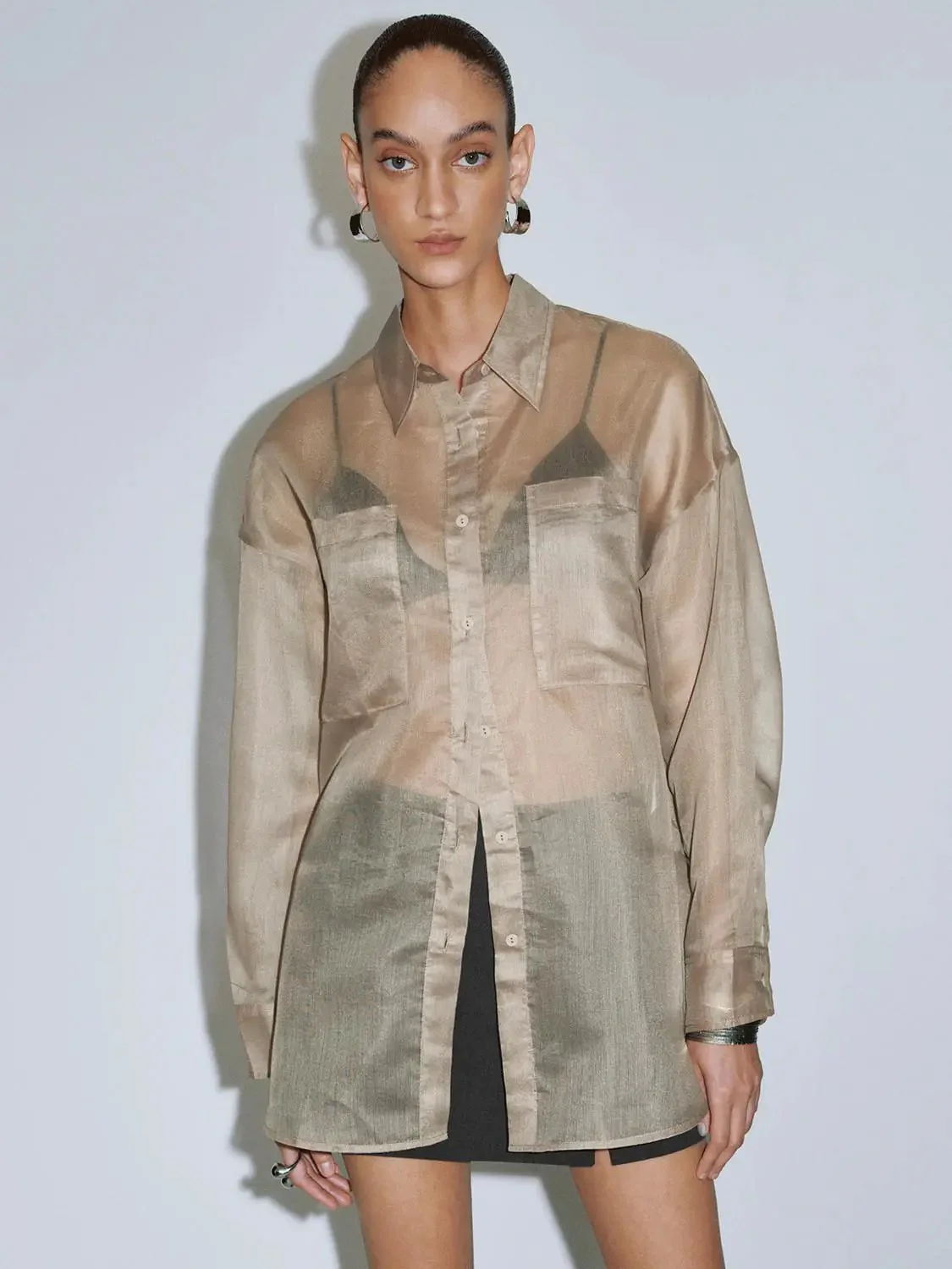 1735-lightweight-sheer-color-block-button-down-shirt-7.webp Lightweight Sheer Color-Block Button-Down Shirt
