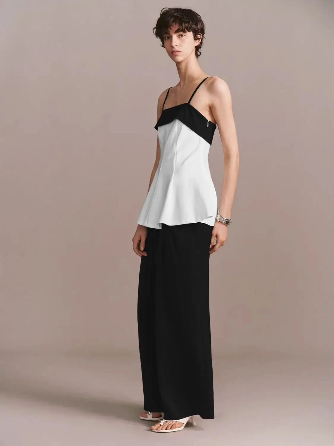 17361-pleat-detail-wide-leg-pants-with-slight-stretch-for-classic-fit-10.webp Pleat Detail Wide Leg Pants With Slight Stretch For Classic Fit