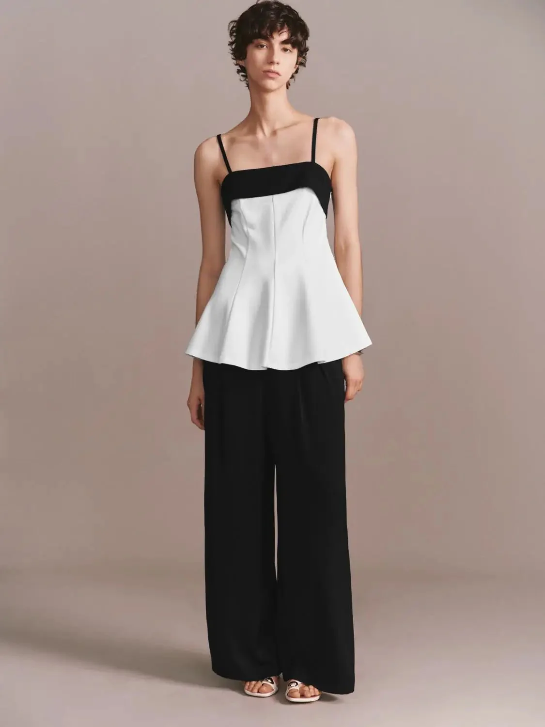 17361-pleat-detail-wide-leg-pants-with-slight-stretch-for-classic-fit-9.webp Pleat Detail Wide Leg Pants With Slight Stretch For Classic Fit