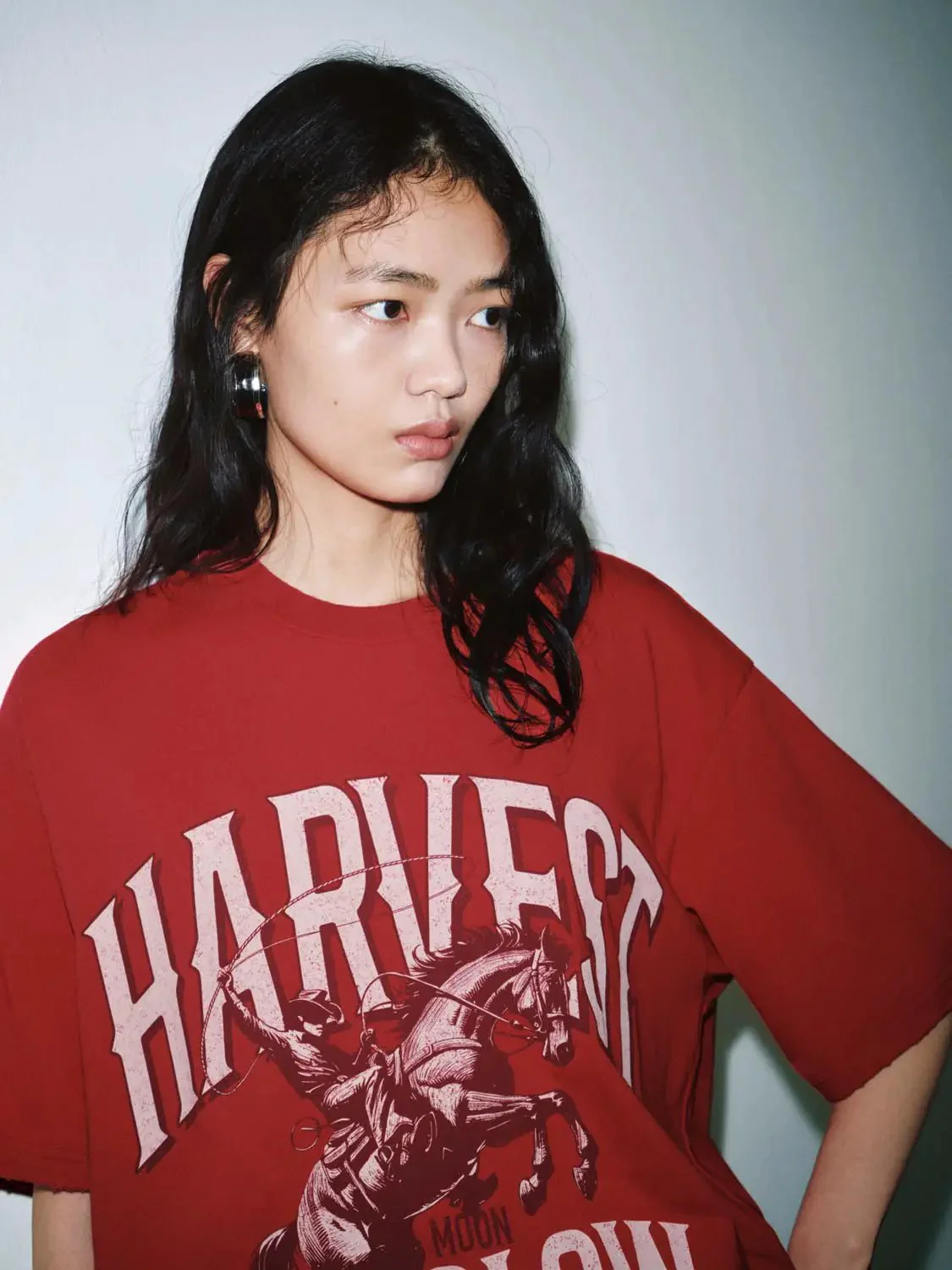 17403-cotton-graphic-print-loose-fit-crew-neck-t-shirts-3.webp Cotton Graphic Print Loose Fit Crew Neck T-Shirts