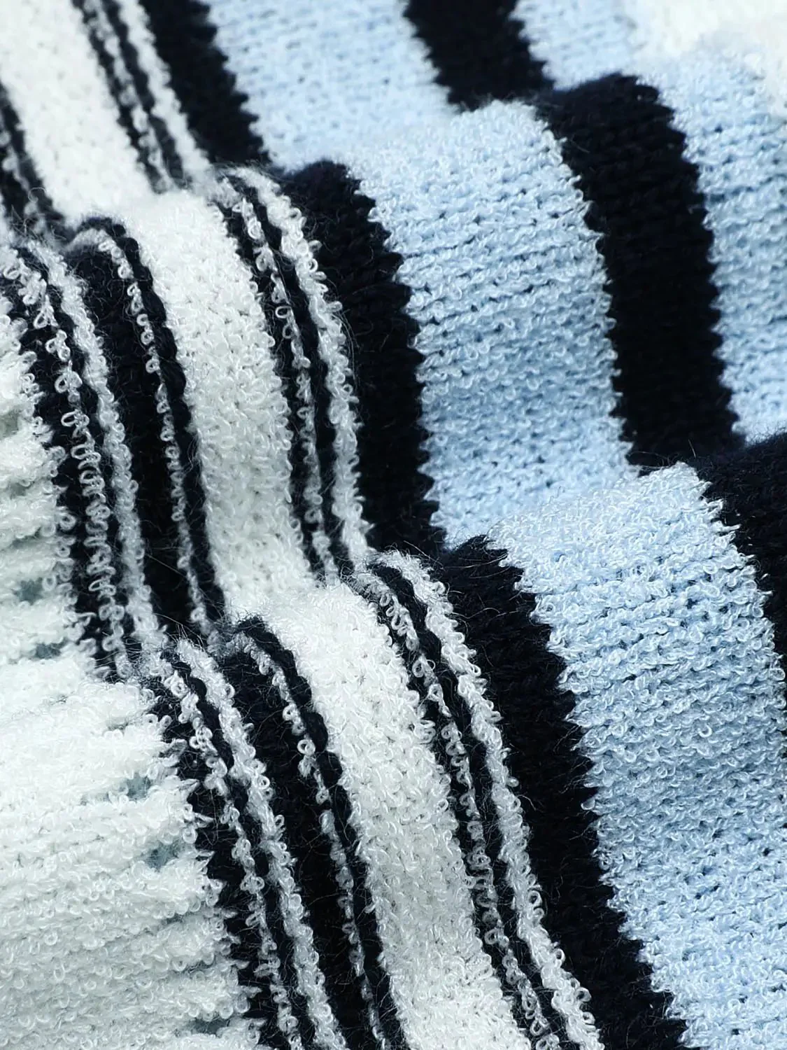 17450-halter-neck-contrast-striped-knitted-sleeveless-t-shirts-8.webp Halter Neck Contrast Striped Knitted Sleeveless T-Shirts