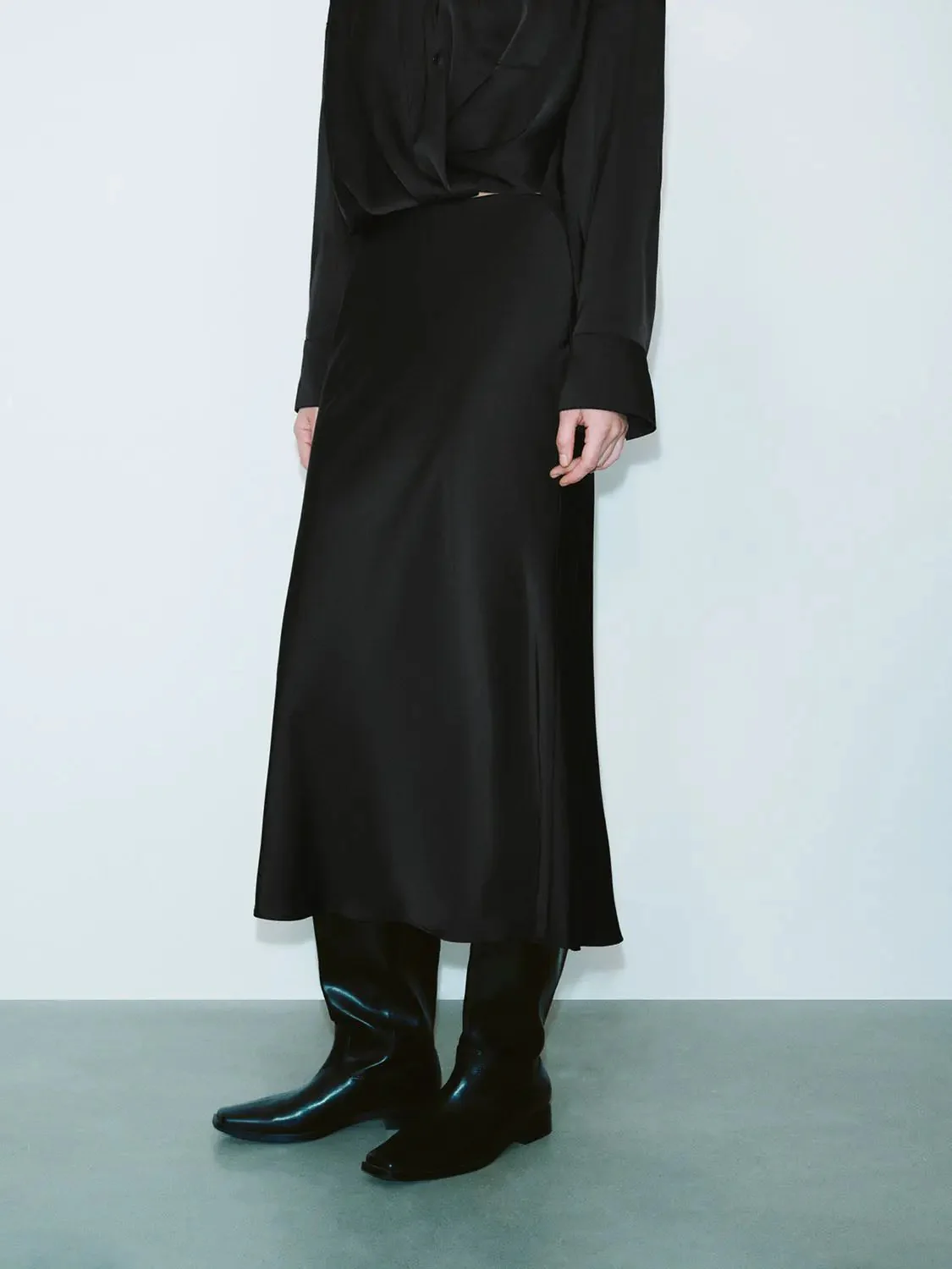 17456-fishtail-skirts-17.webp Fishtail Skirts