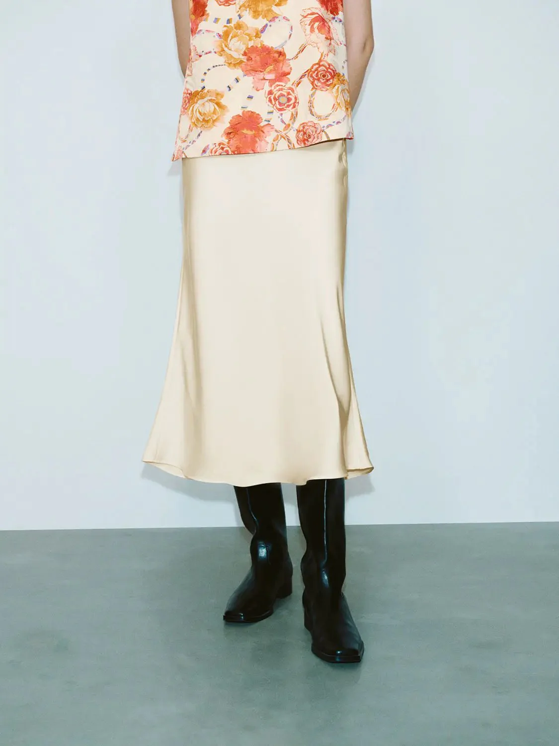 17456-fishtail-skirts-23.webp Fishtail Skirts