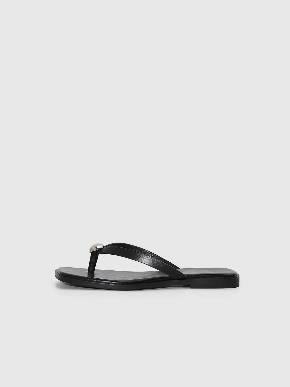 17475-faux-leather-slipper-with-metal-decor-square-toe-2.webp Faux Leather Slipper With Metal Decor Square Toe