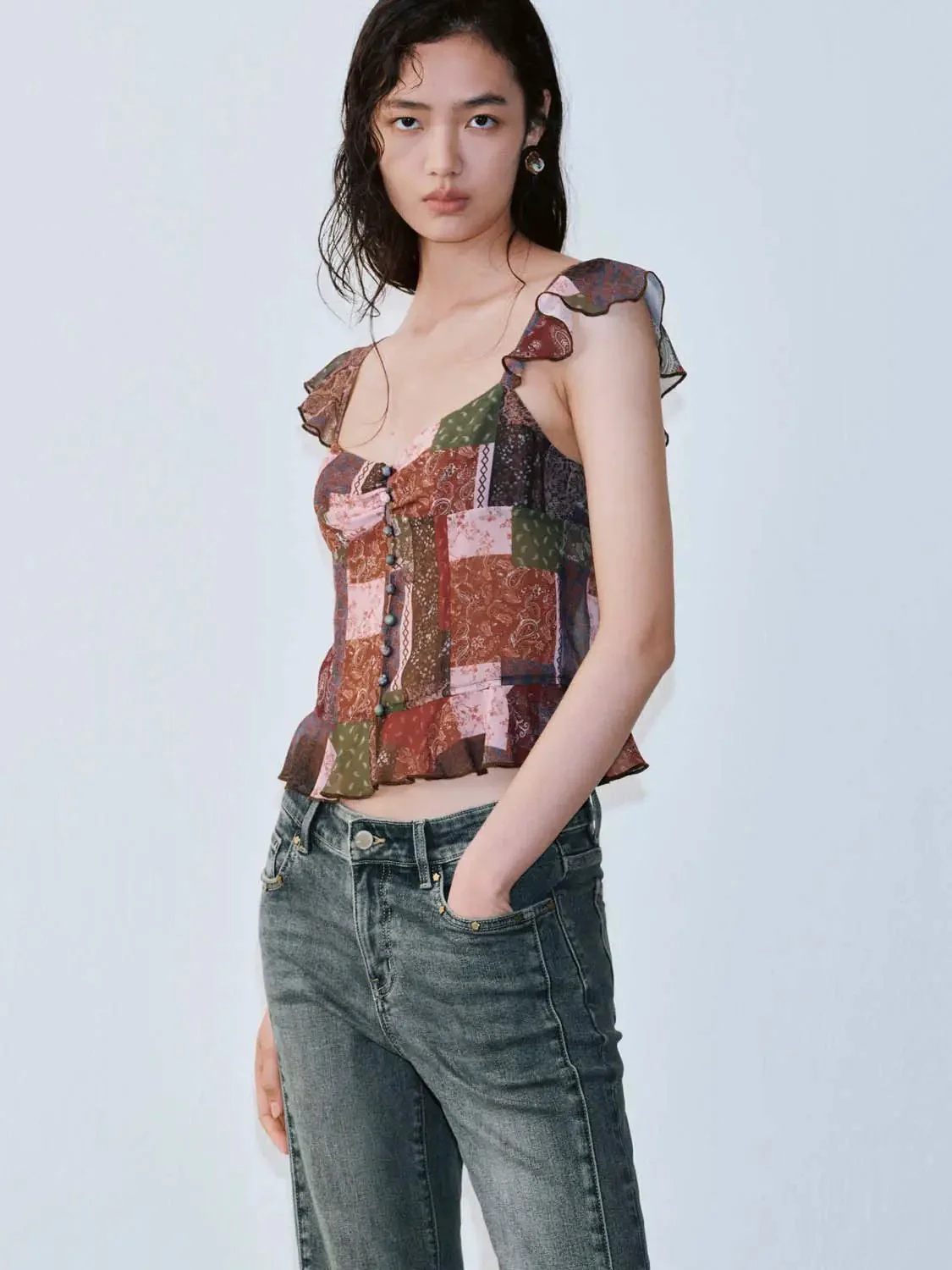 17493-frill-sleeve-button-detail-seamed-t-shirts-2.webp Frill Sleeve Button Detail Seamed T-Shirts