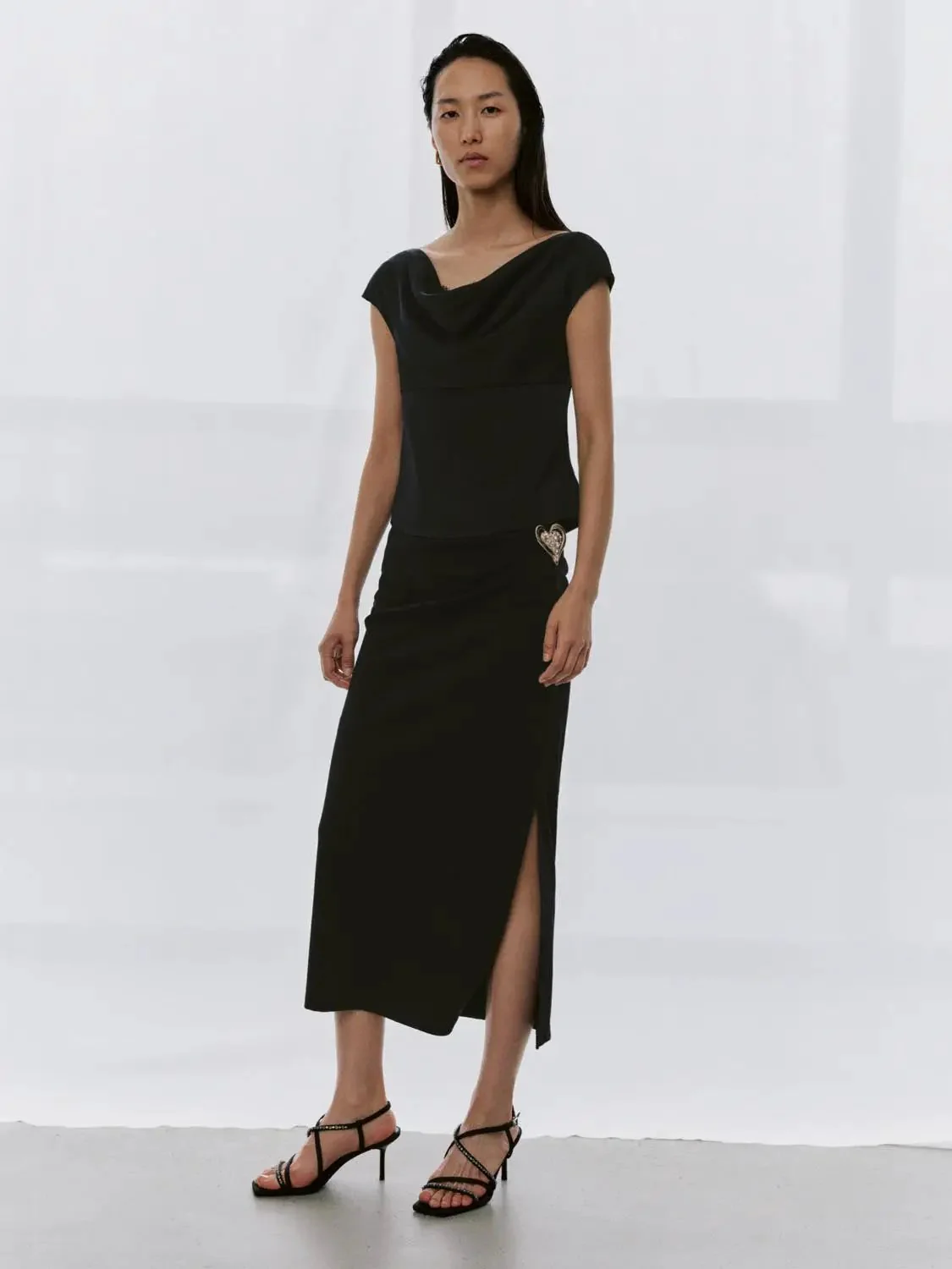 17541-v-neck-capped-sleeve-overhead-lace-shirt-12.webp V-Neck Capped Sleeve Overhead Lace Shirt