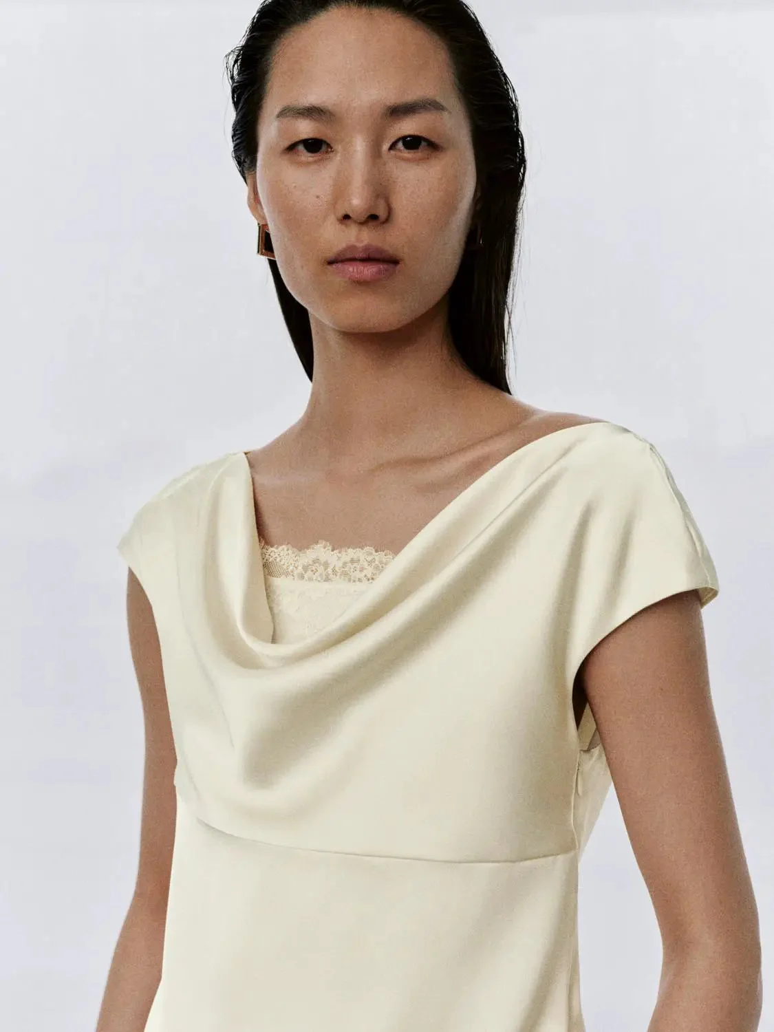 17541-v-neck-capped-sleeve-overhead-lace-shirt-3.webp V-Neck Capped Sleeve Overhead Lace Shirt