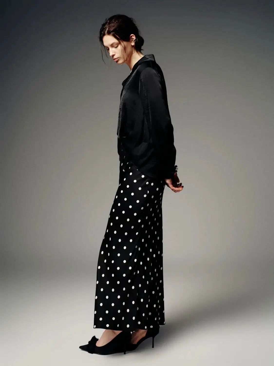 17640-polka-dotted-fishtail-midi-skirts-5.webp Polka Dotted Fishtail Midi Skirts