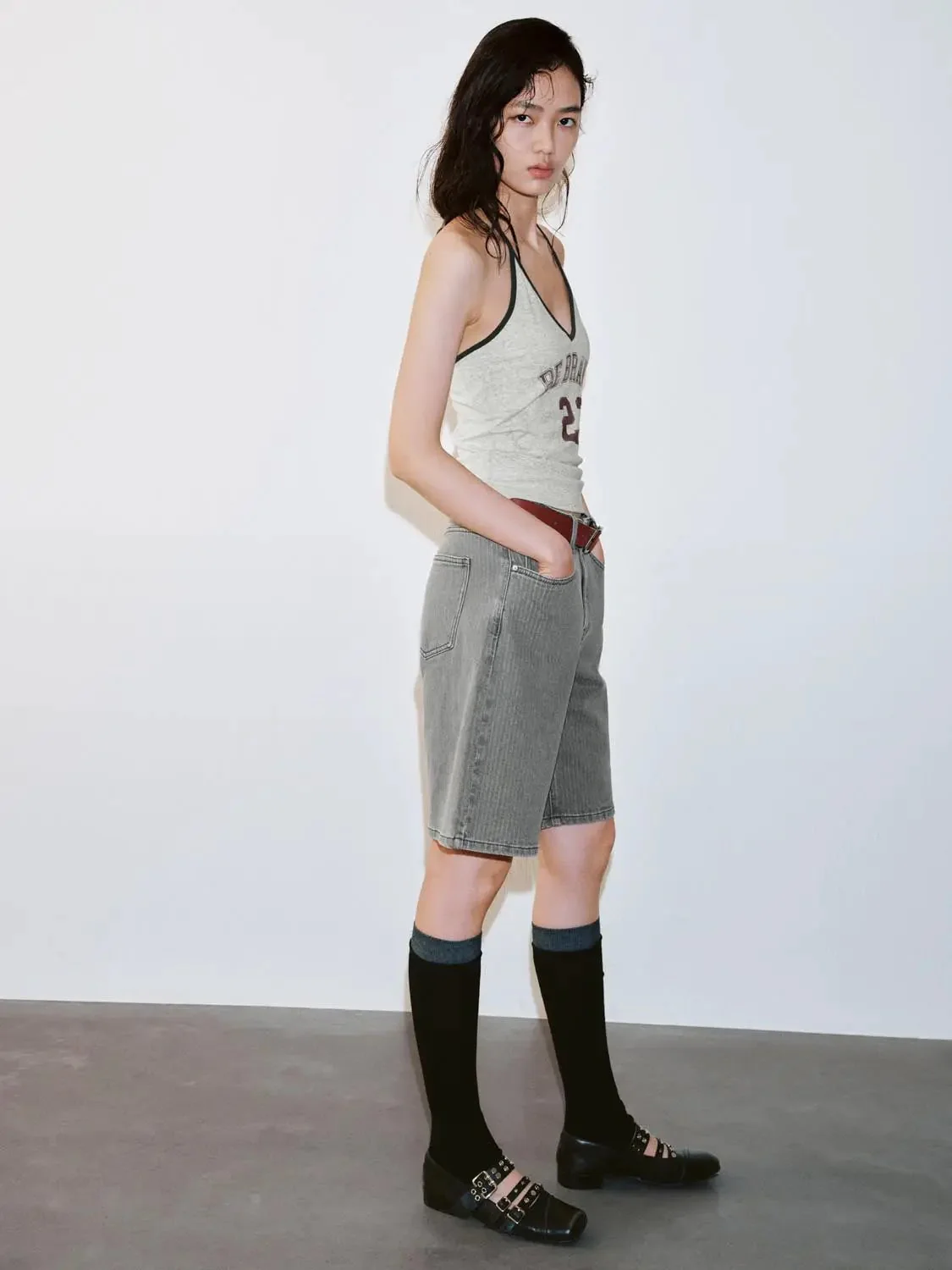 17647-cotton-blend-halter-neck-printed-skinny-fit-tank-tops-4.webp Cotton Blend Halter Neck Printed Skinny Fit Tank Tops