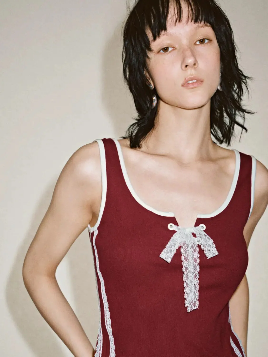 17664-lace-contrast-side-striped-cotton-blend-tank-tops-3.webp Lace Contrast Side Striped Cotton Blend Tank Tops