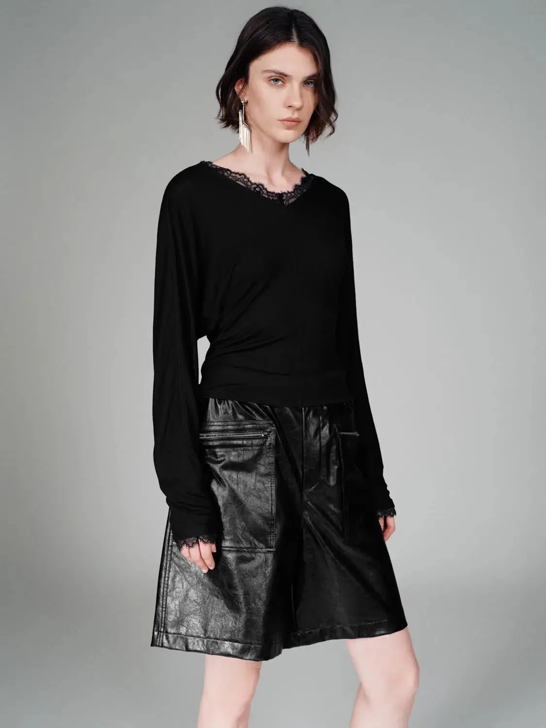 17682-lyocell-wool-blend-v-neck-lace-ruched-long-sleeve-t-shirt-2.webp Lyocell Wool Blend V Neck Lace Ruched Long Sleeve T Shirt