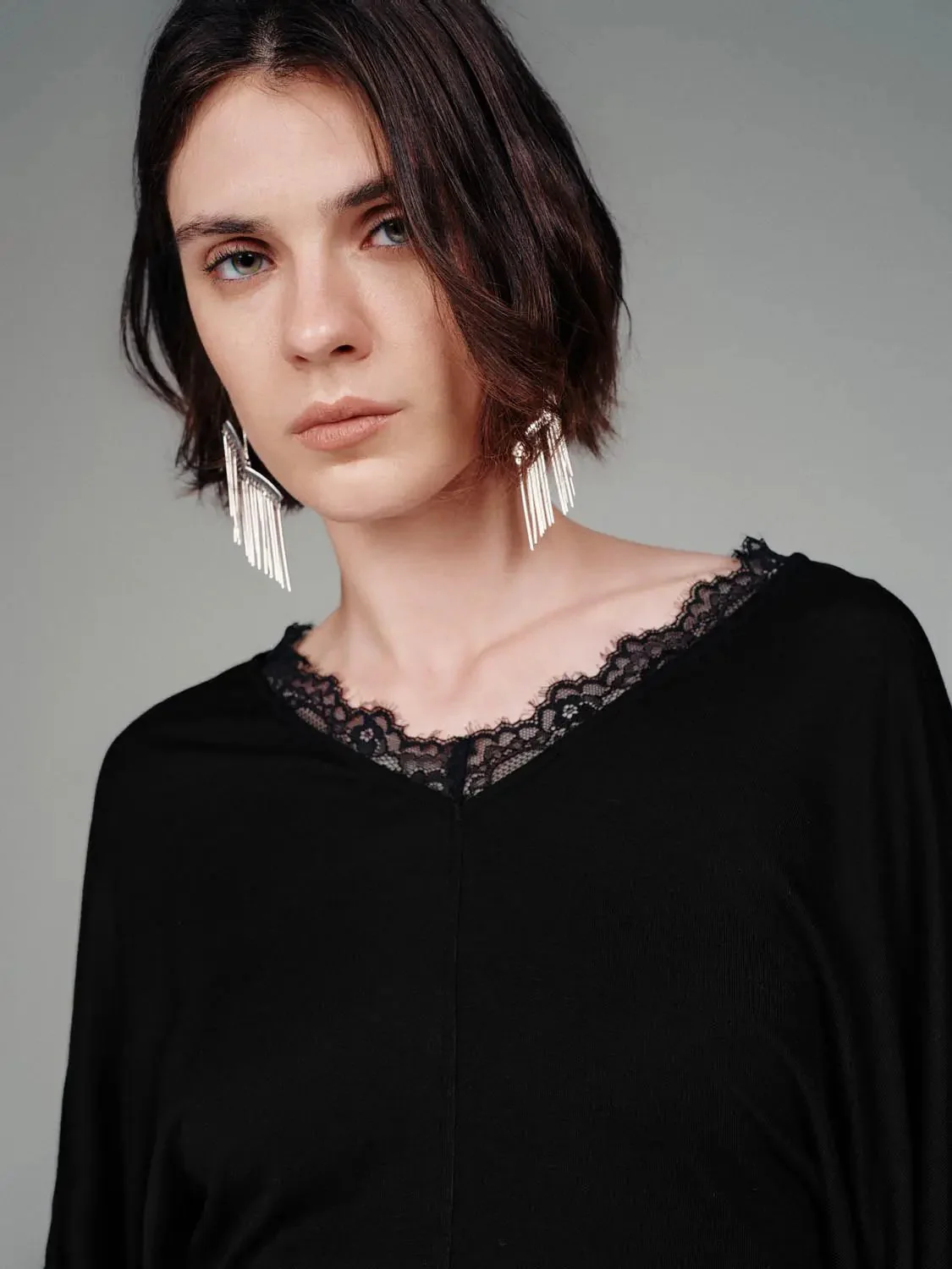 17682-lyocell-wool-blend-v-neck-lace-ruched-long-sleeve-t-shirt-3.webp Lyocell Wool Blend V Neck Lace Ruched Long Sleeve T Shirt