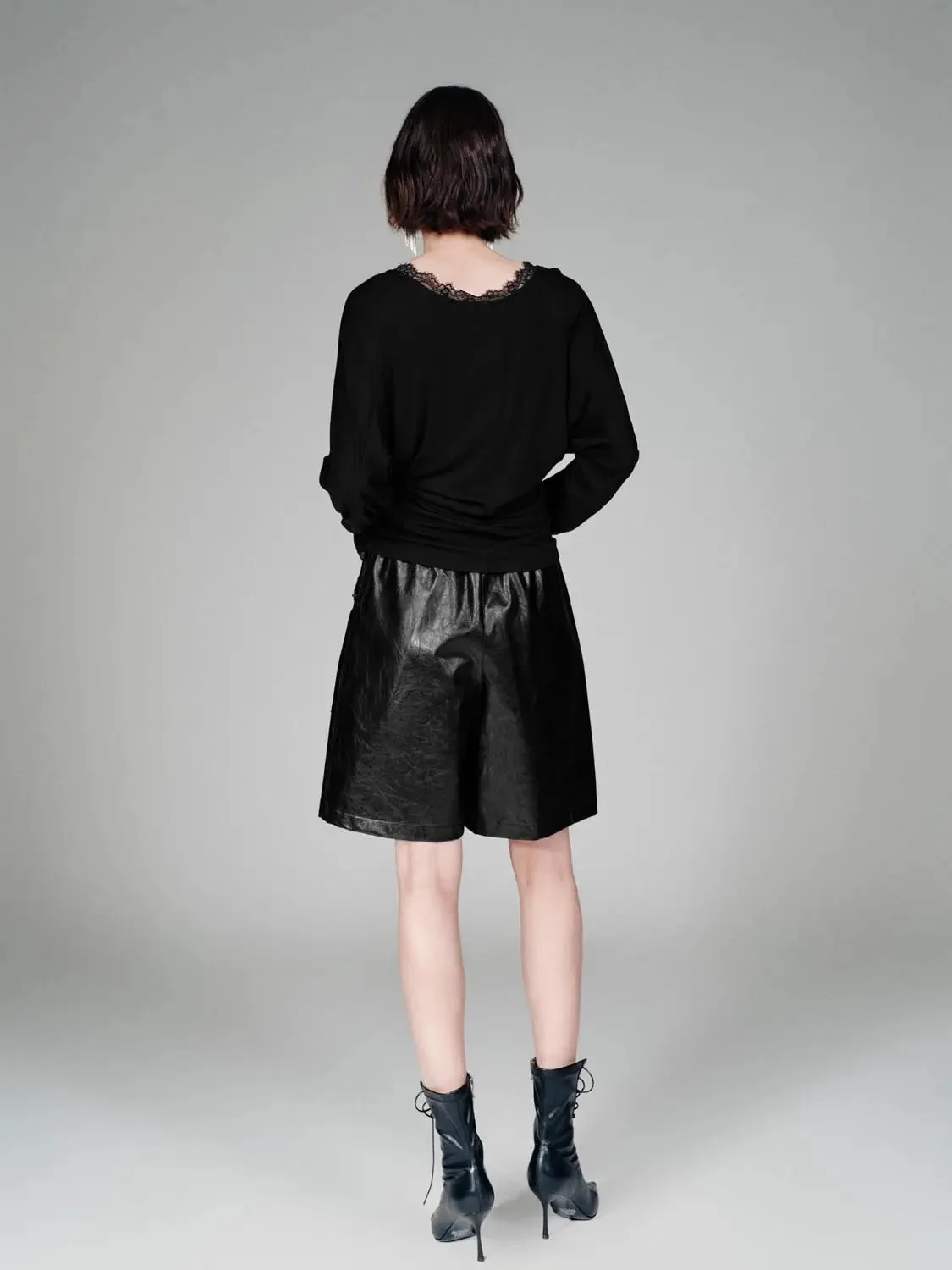 17682-lyocell-wool-blend-v-neck-lace-ruched-long-sleeve-t-shirt-6.webp Lyocell Wool Blend V Neck Lace Ruched Long Sleeve T Shirt