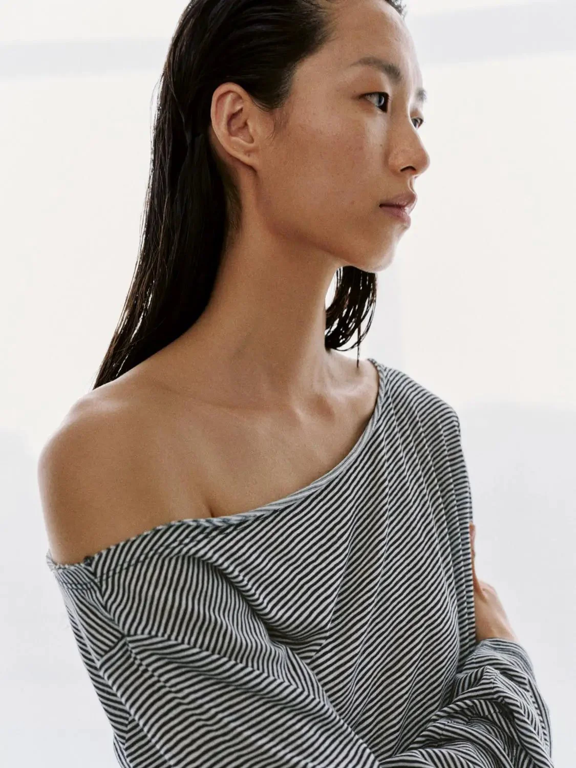 17736-boat-neck-striped-lyocell-blend-long-sleeve-tee-3.webp Boat Neck Striped Lyocell Blend Long Sleeve Tee