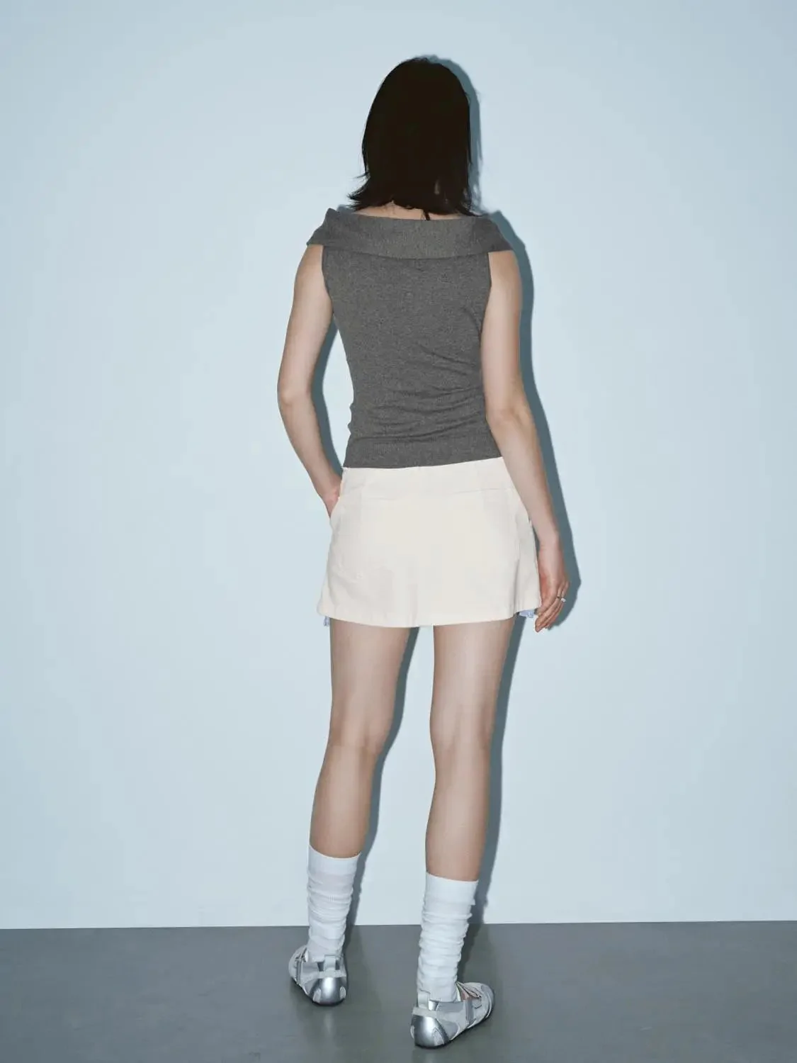 17748-tie-front-off-shoulder-knitted-t-shirts-14.webp Tie Front Off Shoulder Knitted T-Shirts