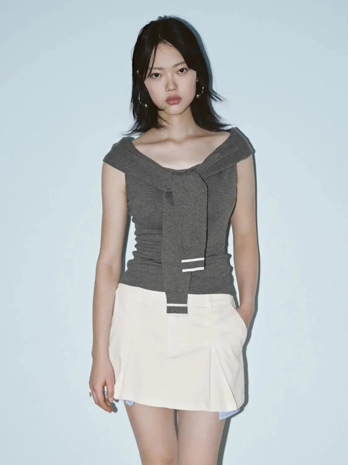 17748-tie-front-off-shoulder-knitted-t-shirts-26.webp Tie Front Off Shoulder Knitted T-Shirts