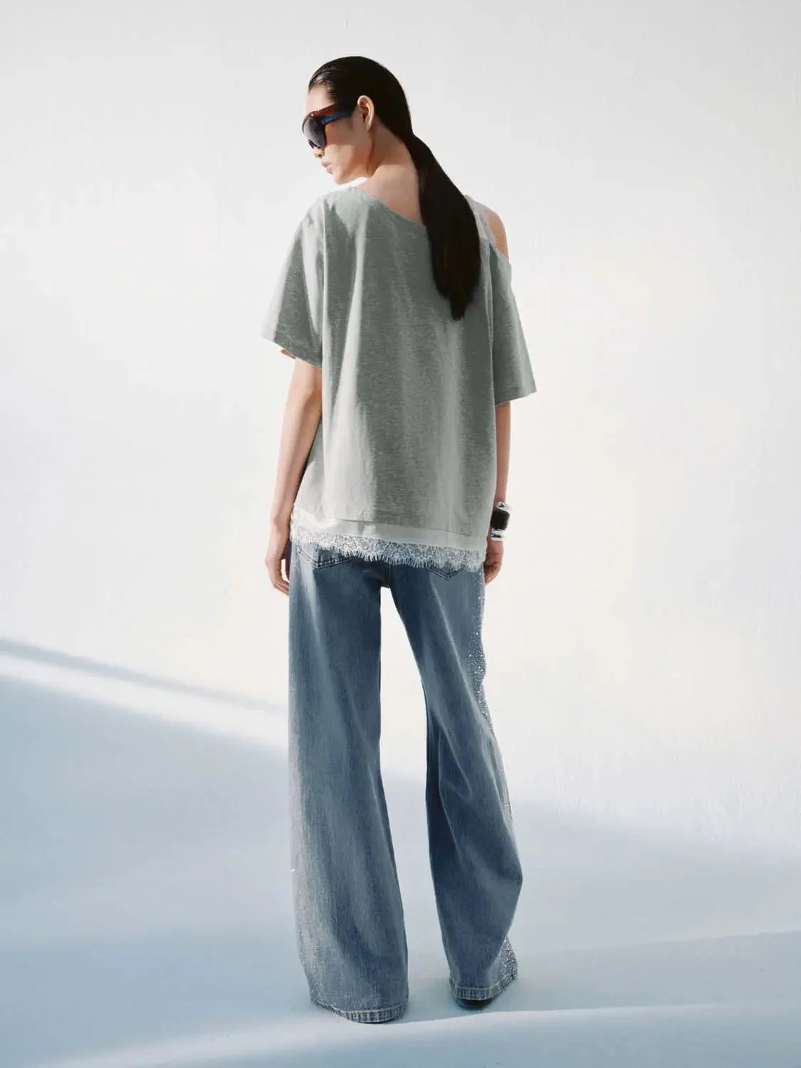 17794-one-shoulder-lace-trim-loose-fit-cotton-lyocell-t-shirt-6.webp One Shoulder Lace Trim Loose Fit Cotton Lyocell T Shirt