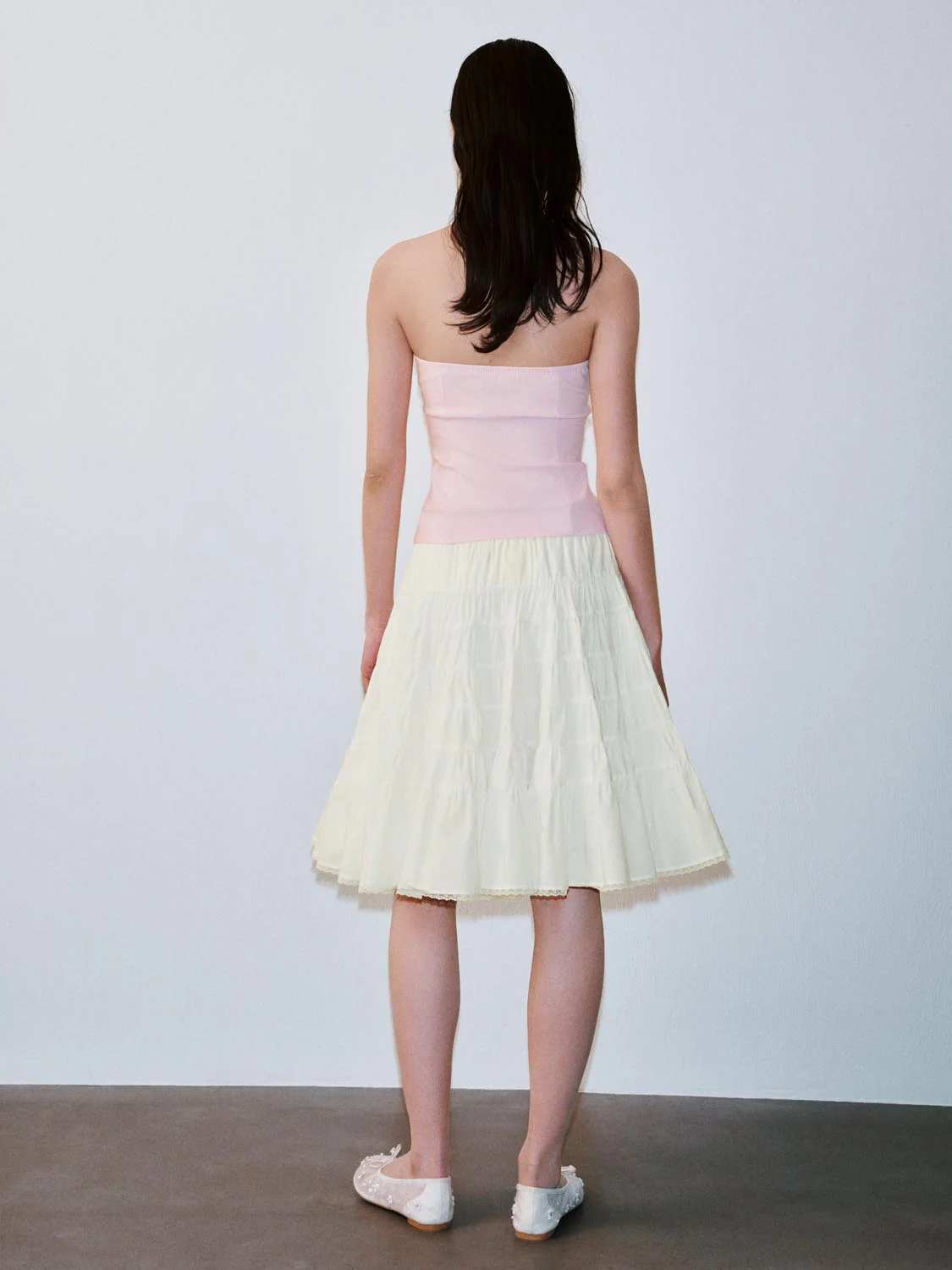 17812-collared-halter-neck-sleeveless-cami-tops-6.webp Collared Halter Neck Sleeveless Cami Tops