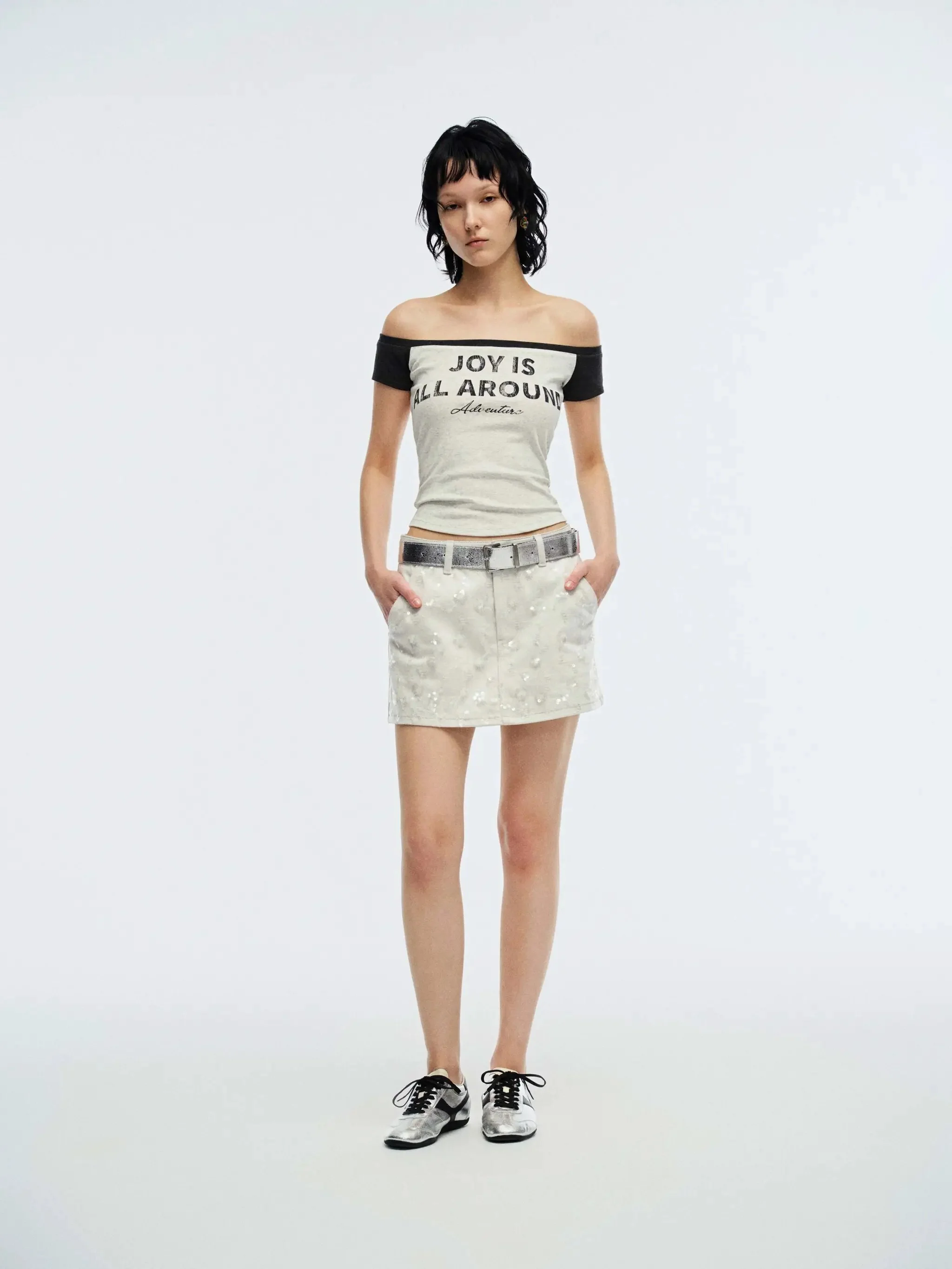 17836-cotton-raglan-sleeve-boat-neck-with-skinny-fit-t-shirts-4.webp Cotton Raglan Sleeve Boat Neck With Skinny-Fit T-Shirts