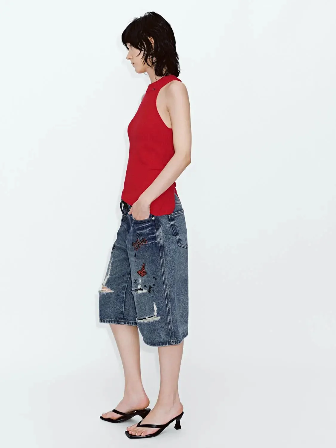 17900-red-ribbed-high-neck-knit-sleeveless-tank-top-5.webp Red Ribbed High Neck Knit Sleeveless Tank Top