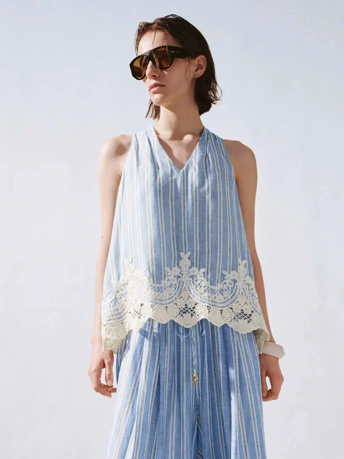 17949-viscose-linen-striped-lace-hem-sleeveless-top-9.webp Viscose Linen Striped Lace Hem Sleeveless Top