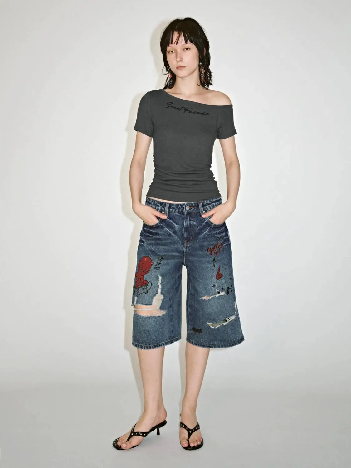 17999-sweet-panda-one-shoulder-ruched-printed-t-shirt-5.webp Sweet Panda One Shoulder Ruched Printed T Shirt