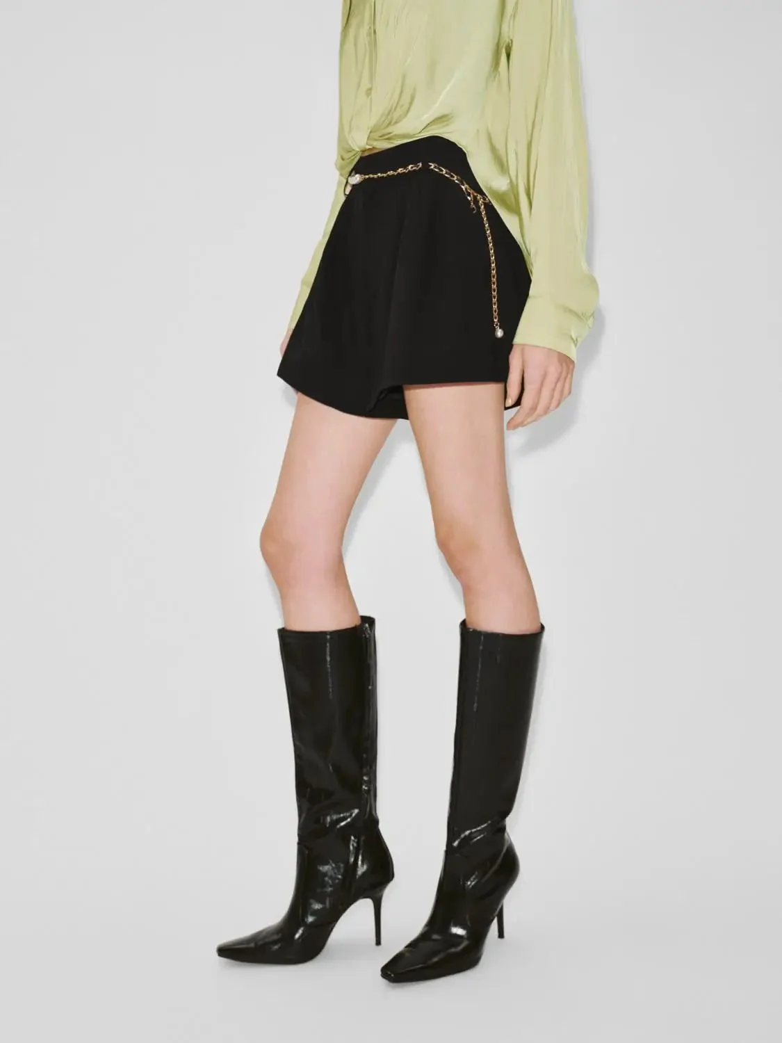 18061-chain-detail-shorts-3.webp Chain Detail Shorts