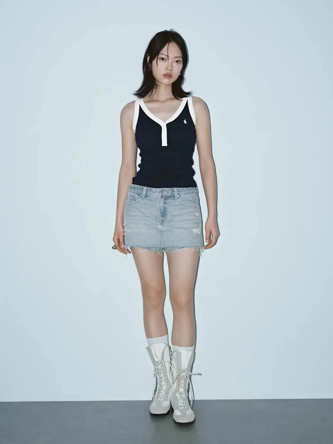 18075-contrast-trim-classic-cotton-stretch-tank-top-12.webp Contrast Trim Classic Cotton Stretch Tank Top
