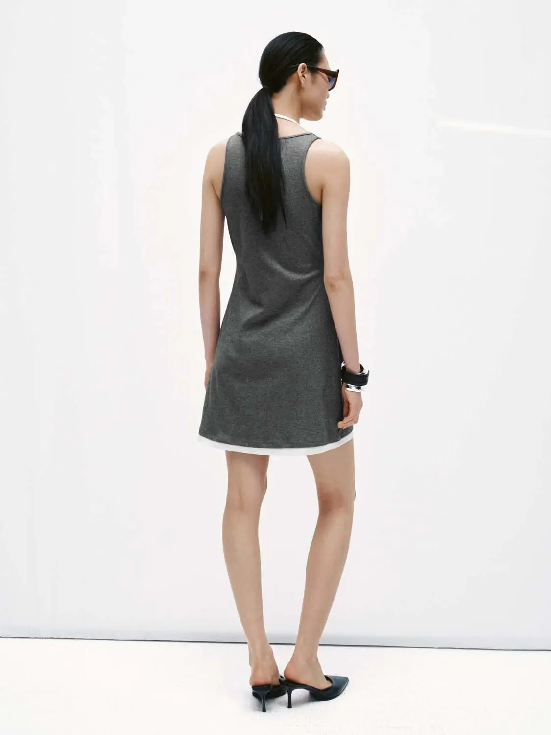 18116-cotton-blend-contrast-sleeveless-mini-dress-6.webp Cotton Blend Contrast Sleeveless Mini Dress