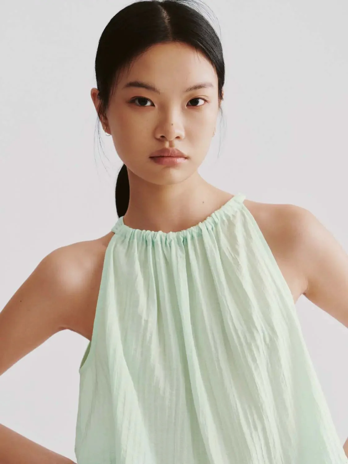 18128-lace-detail-ruffle-trim-sleeveless-shirts-3.webp Lace Detail Ruffle Trim Sleeveless Shirts