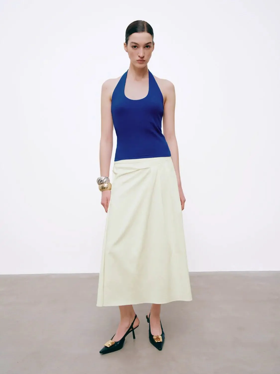 18153-halter-neck-cotton-blend-slim-fit-tank-tops-4.webp Halter Neck Cotton Blend Slim Fit Tank Tops