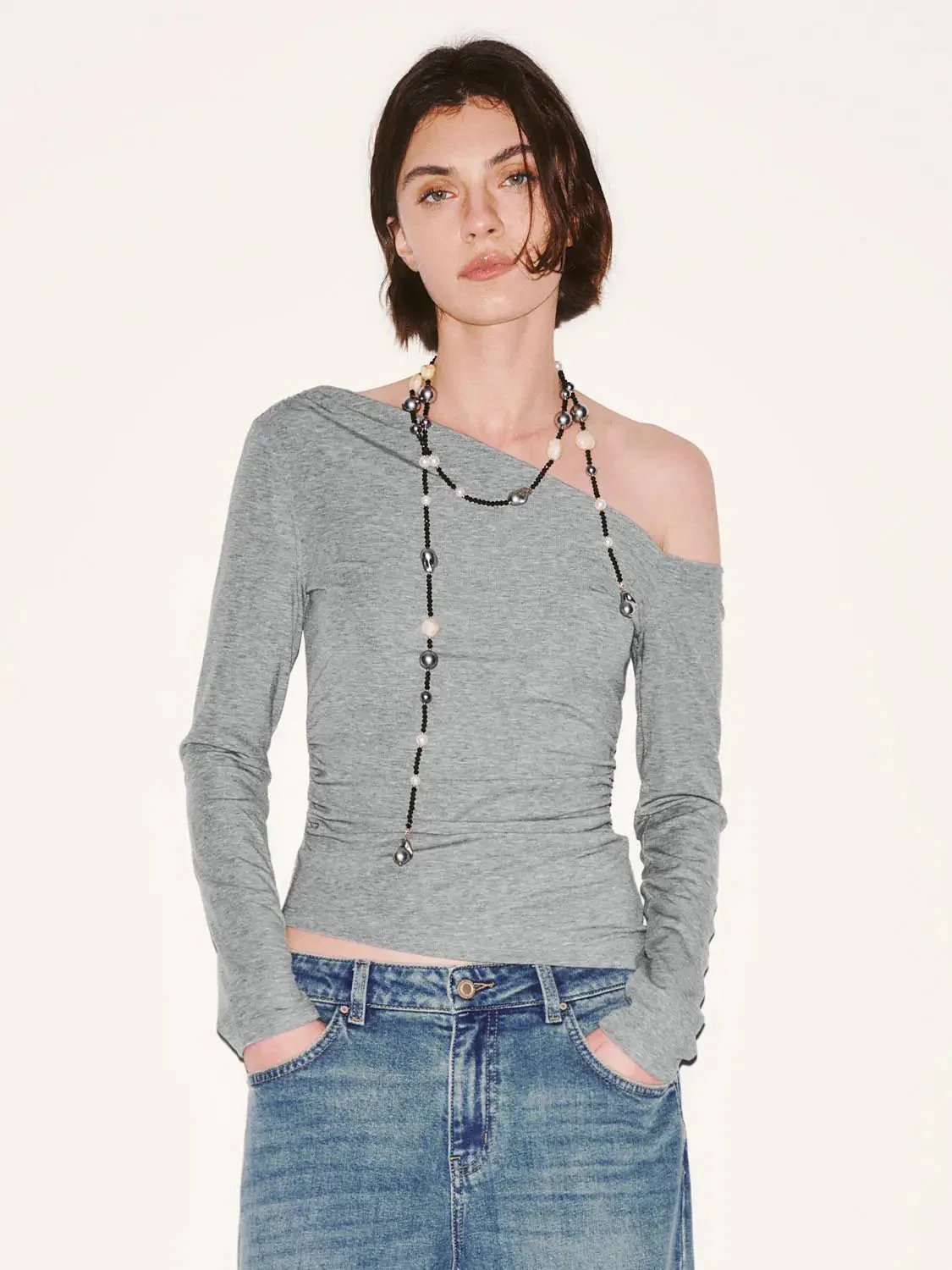 18181-lyocell-blend-cinched-one-shoulder-long-sleeve-t-shirt-26.webp Lyocell Blend Cinched One Shoulder Long Sleeve T Shirt