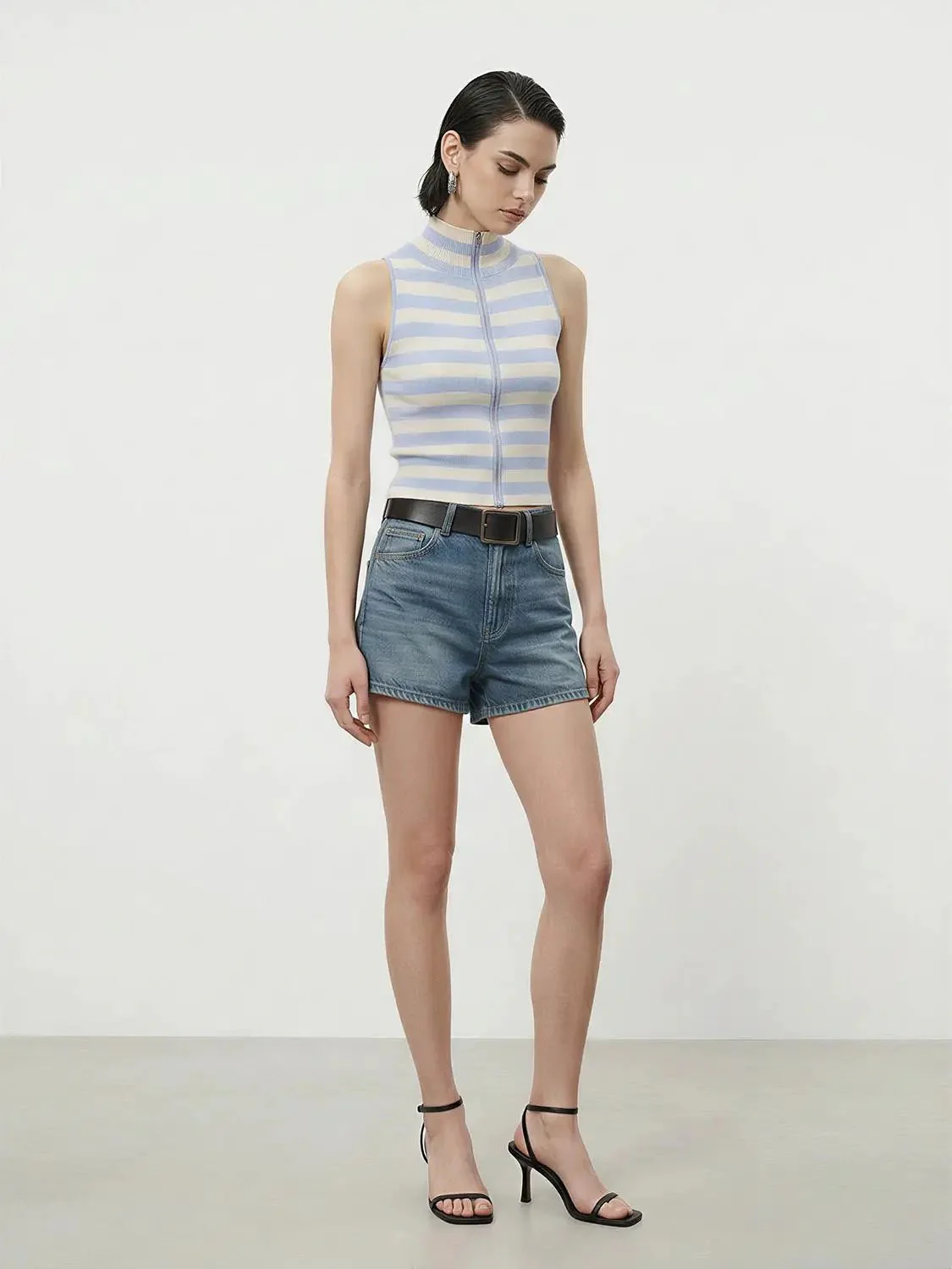 18472-striped-knit-sleeveless-zip-up-lightweight-t-shirts-4.webp Striped Knit Sleeveless Zip Up Lightweight T-Shirts