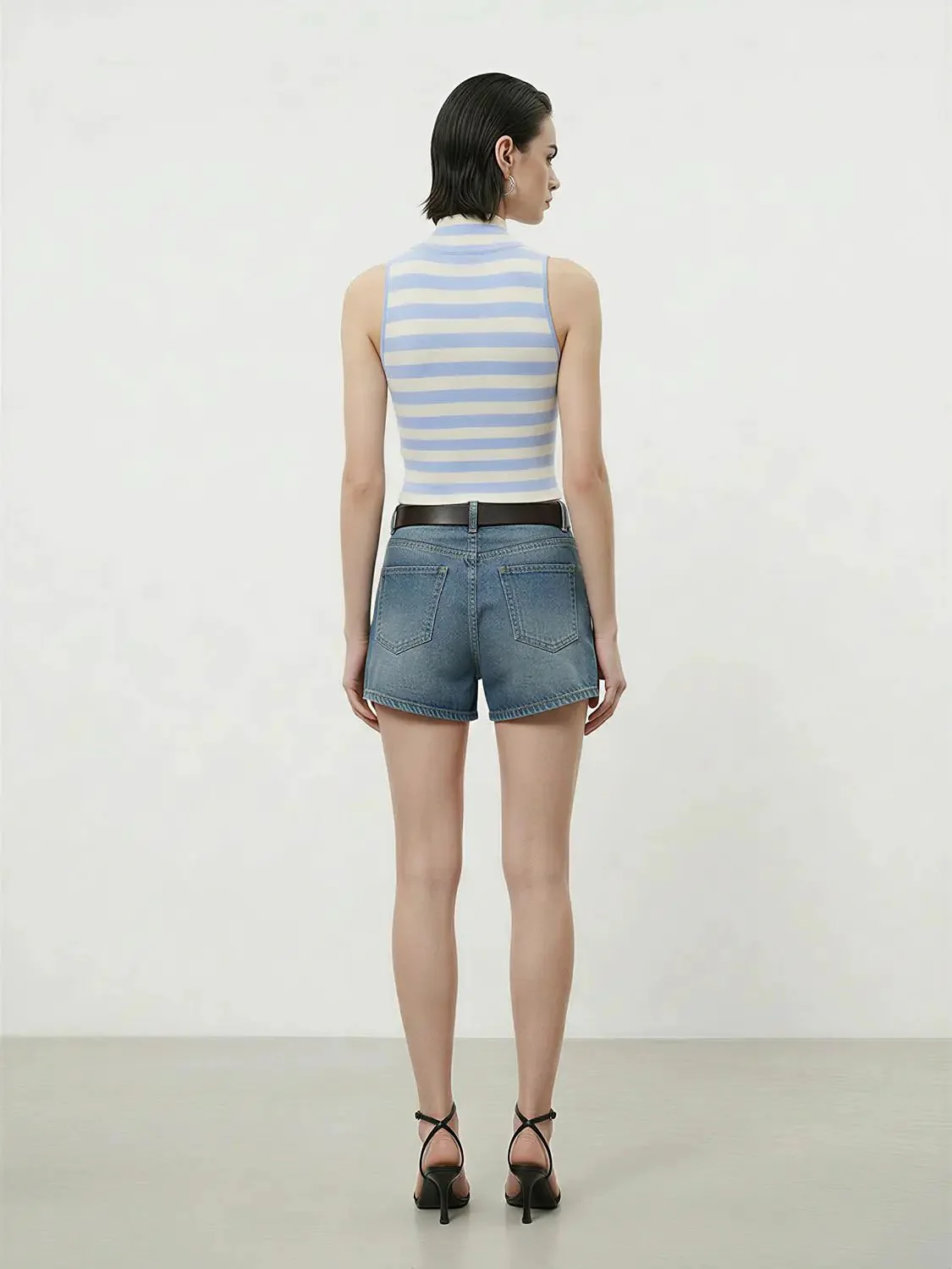 18472-striped-knit-sleeveless-zip-up-lightweight-t-shirts-5.webp Striped Knit Sleeveless Zip Up Lightweight T-Shirts