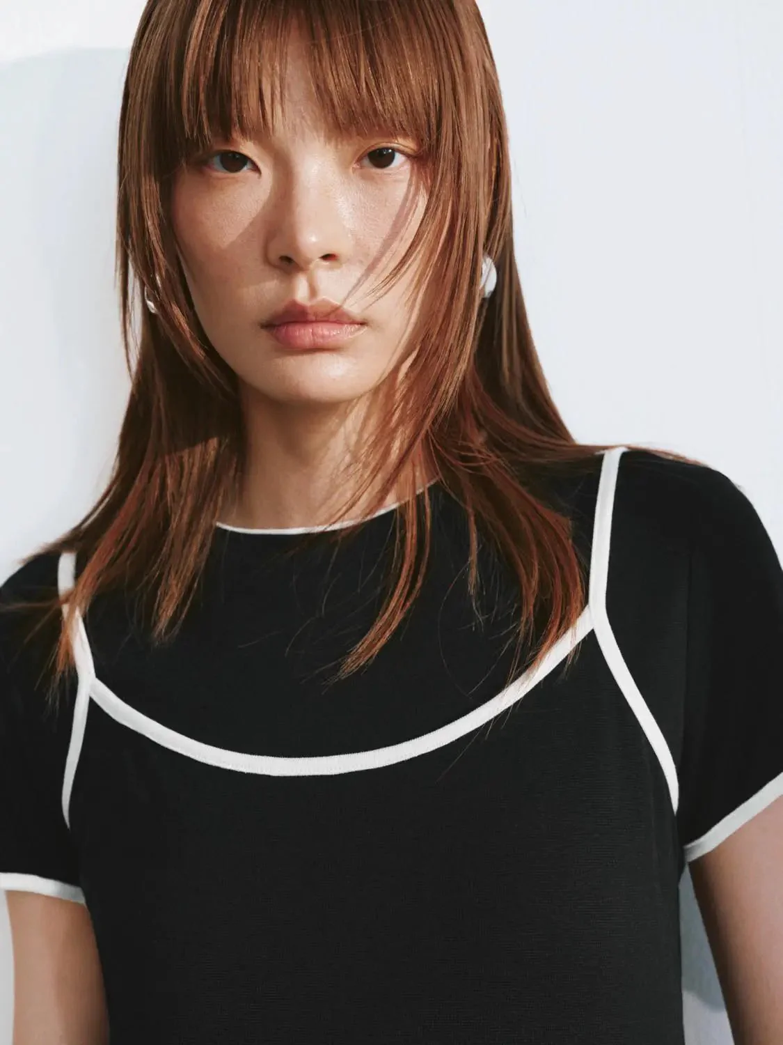 Black Cotton Knit Crop With White Piping T-Shirts