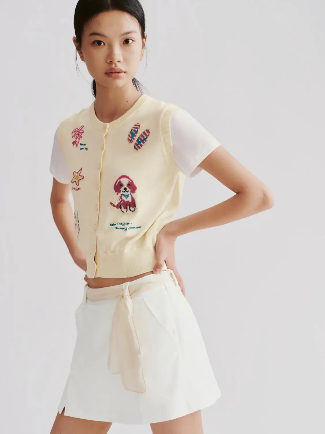 18511-patchwork-embroidered-knitted-short-sleeve-cardigans-2.webp Patchwork Embroidered Knitted Short Sleeve Cardigans