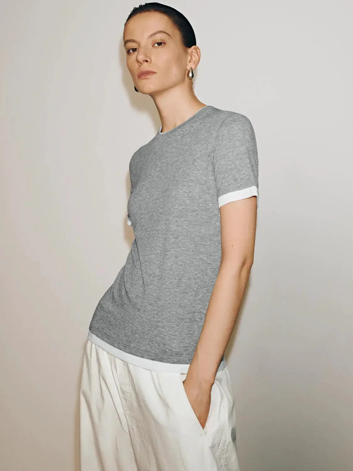 1852-lyocell-wool-blend-contrast-crew-neck-t-shirt-2.webp Lyocell Wool Blend Contrast Crew Neck T Shirt