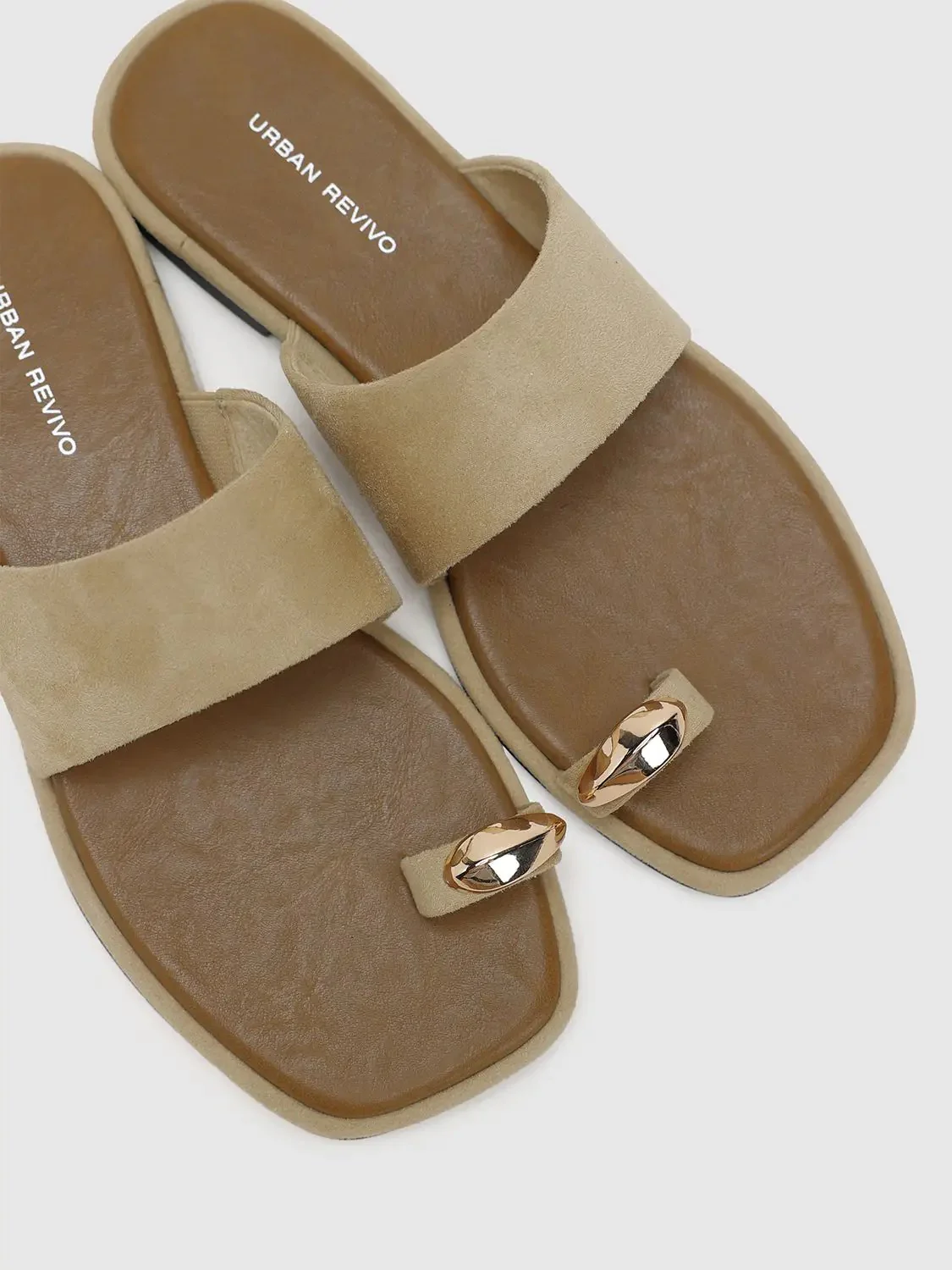18576-two-tone-suede-strap-flat-with-gold-studs-slippers-11.webp Two Tone Suede Strap Flat With Gold Studs Slippers