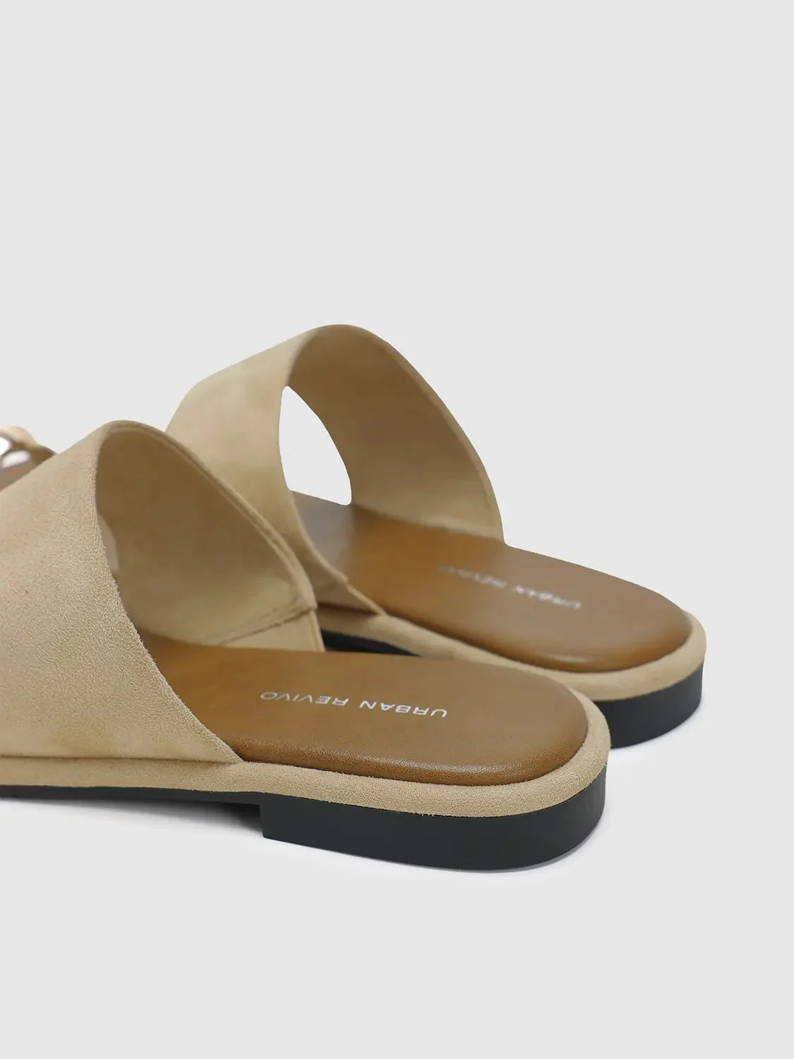 18576-two-tone-suede-strap-flat-with-gold-studs-slippers-12.webp Two Tone Suede Strap Flat With Gold Studs Slippers
