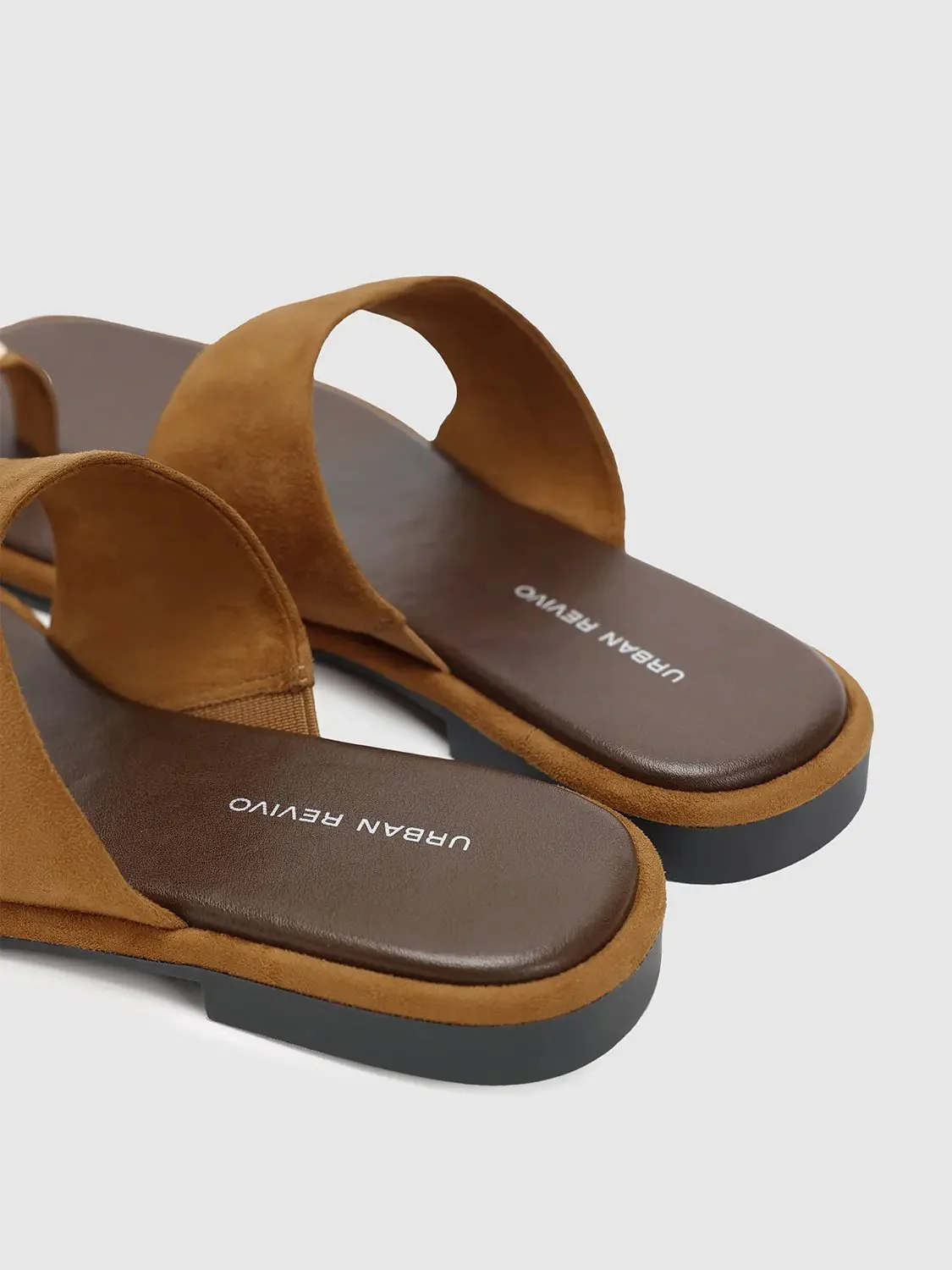 18576-two-tone-suede-strap-flat-with-gold-studs-slippers-6.webp Two Tone Suede Strap Flat With Gold Studs Slippers