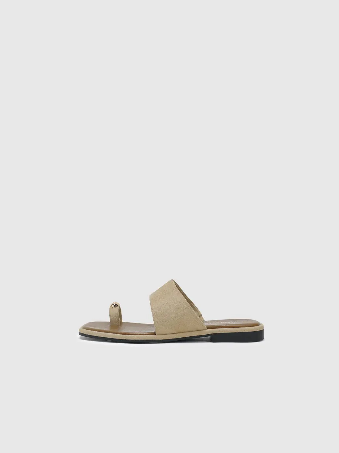 18576-two-tone-suede-strap-flat-with-gold-studs-slippers-8.webp Two Tone Suede Strap Flat With Gold Studs Slippers