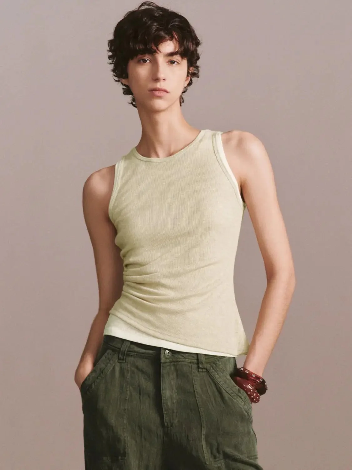 18738-contrast-ruched-crew-neck-tank-tops-lightweight-1.webp Contrast Ruched Crew Neck Tank Tops Lightweight