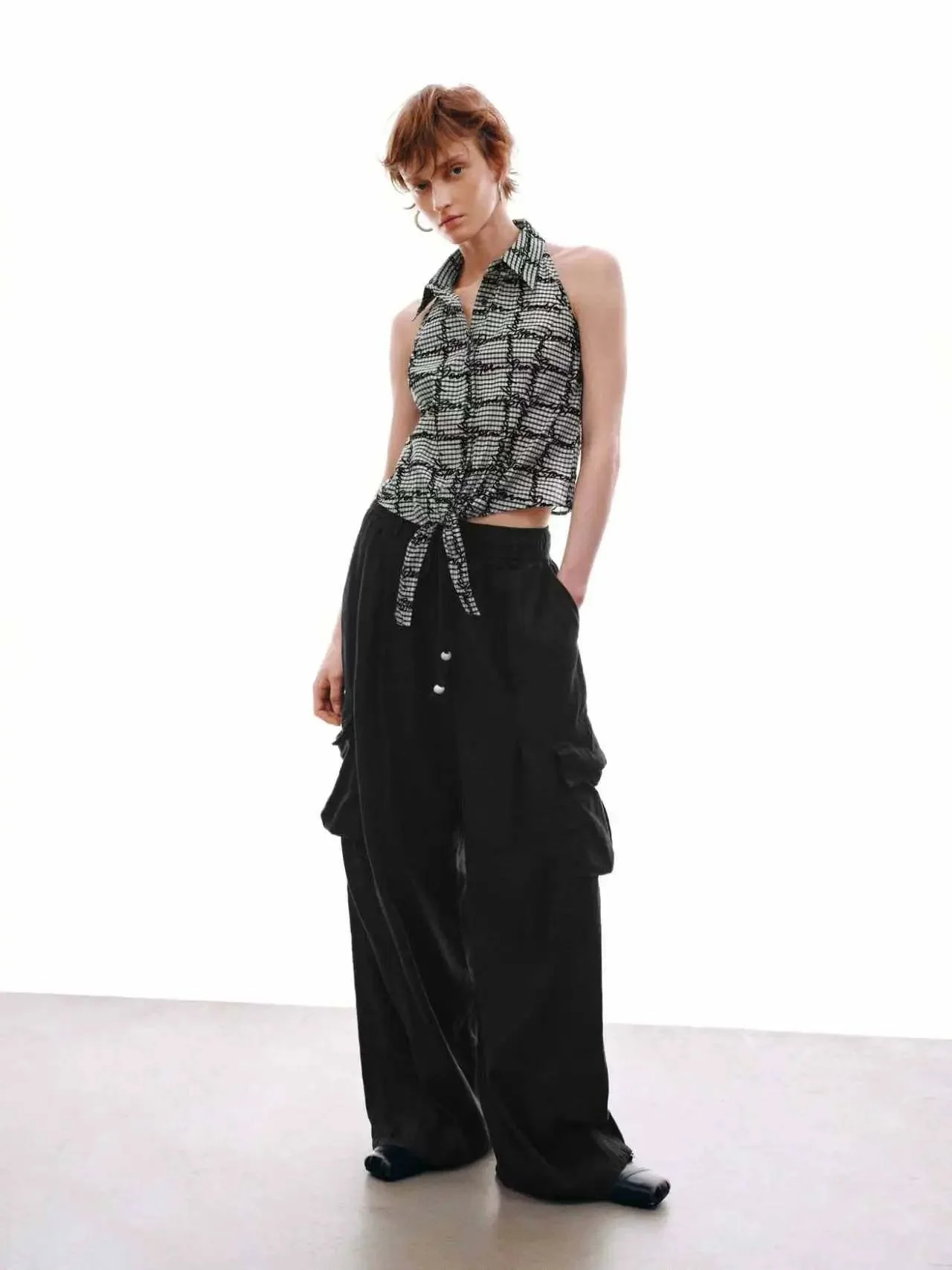 Contrast Check Tie Front Sleeveless Cotton Shirts