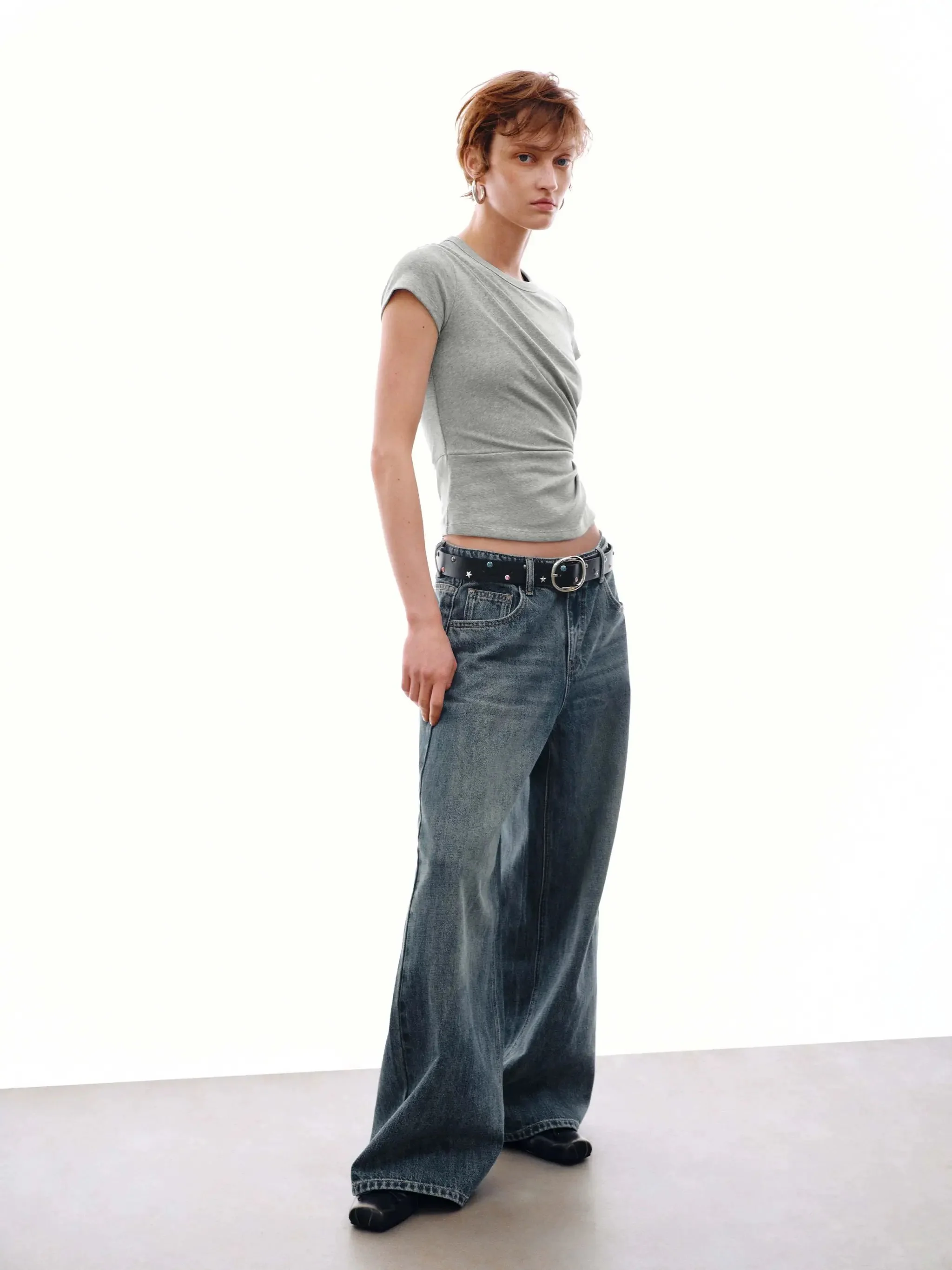 18815-draped-crew-neck-slim-fit-t-shirts-with-slight-stretch-5.webp Draped Crew Neck Slim Fit T-Shirts With Slight Stretch