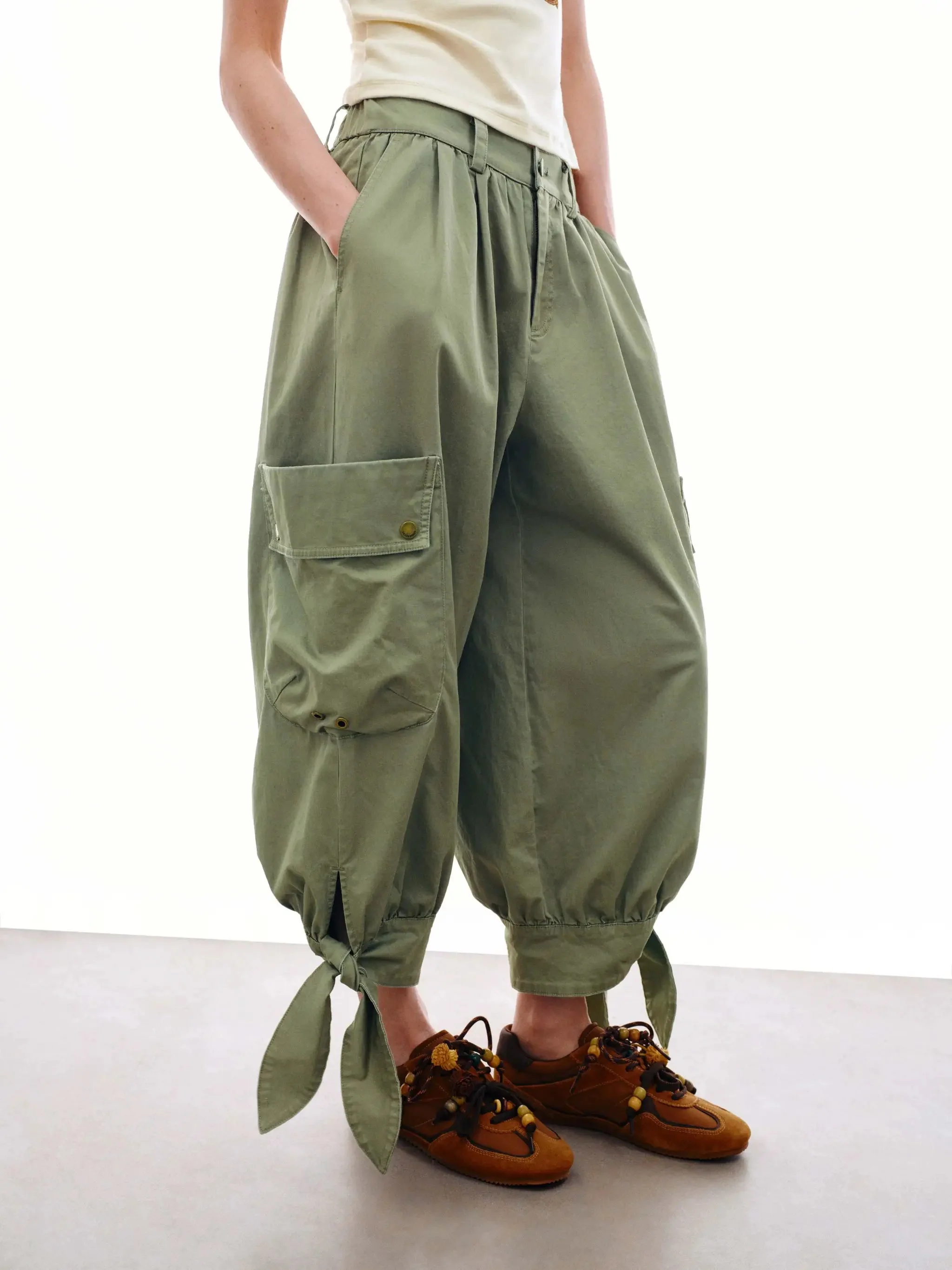 18820-patch-pocket-tie-detail-jogger-cargo-pants-relaxed-fit-3.webp Patch Pocket Tie Detail Jogger Cargo Pants Relaxed Fit